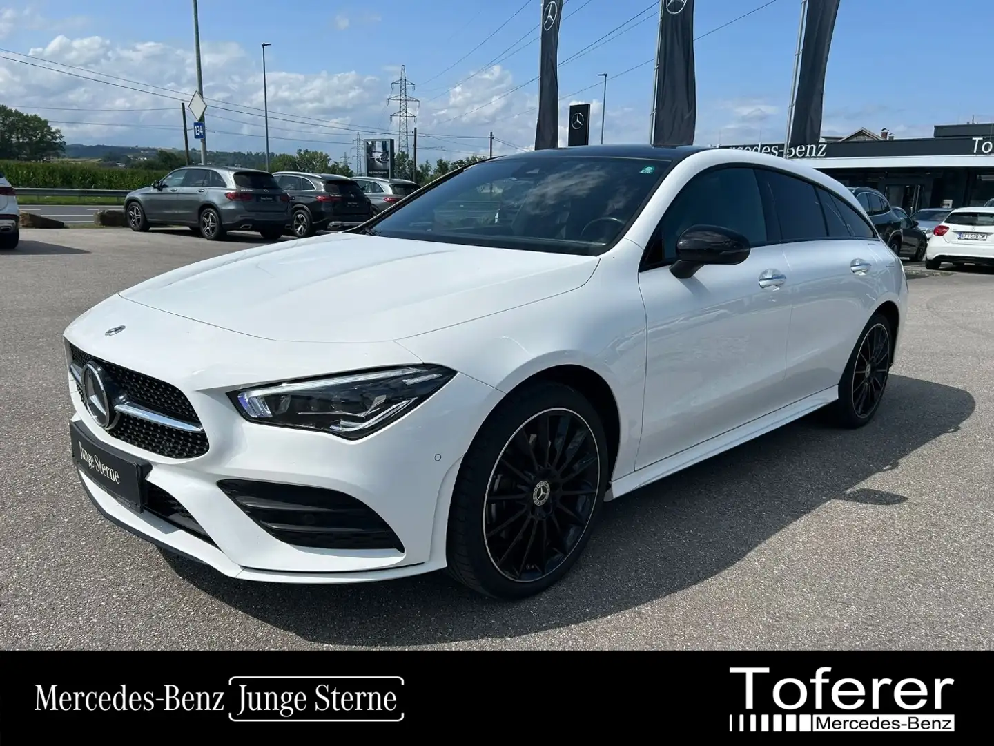 Mercedes-Benz CLA 250 e Shooting Brake AMG Line AMG Pano Night Weiß - 1