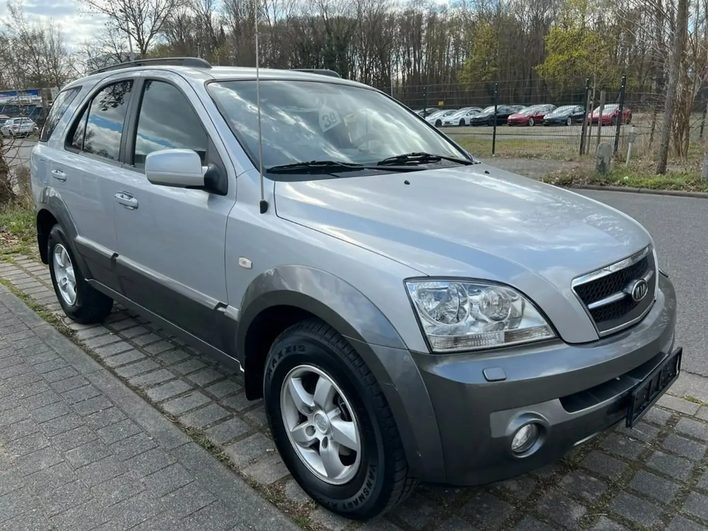 Kia Sorento 2,5 CRDi Motion Grau - 1
