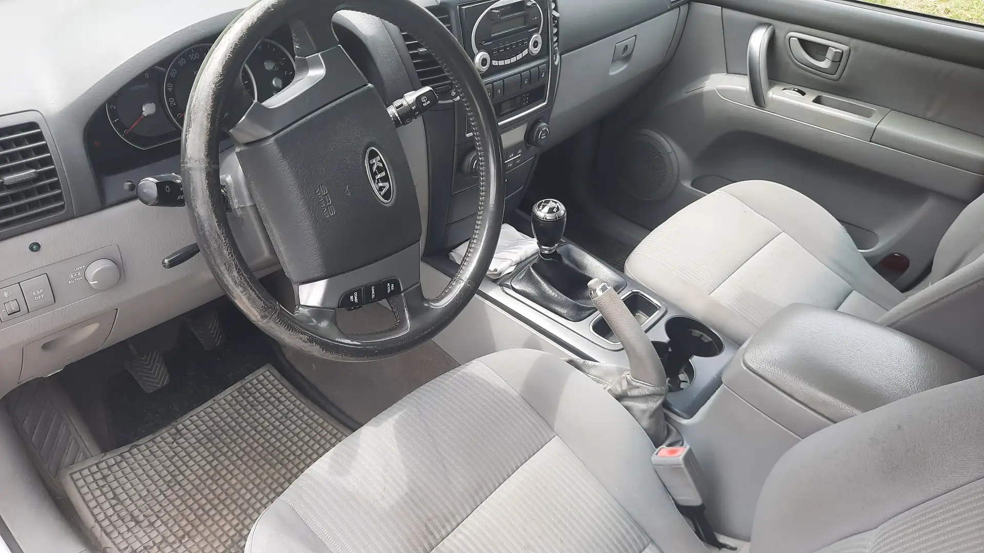 Kia Sorento 2,5 CRDi Motion Grau - 2