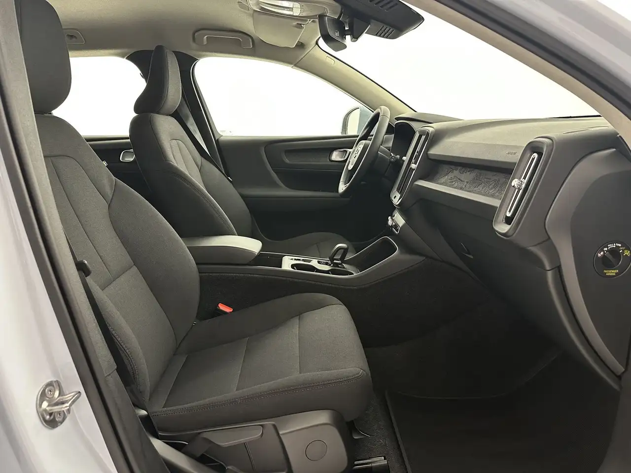 Volvo XC40 2026