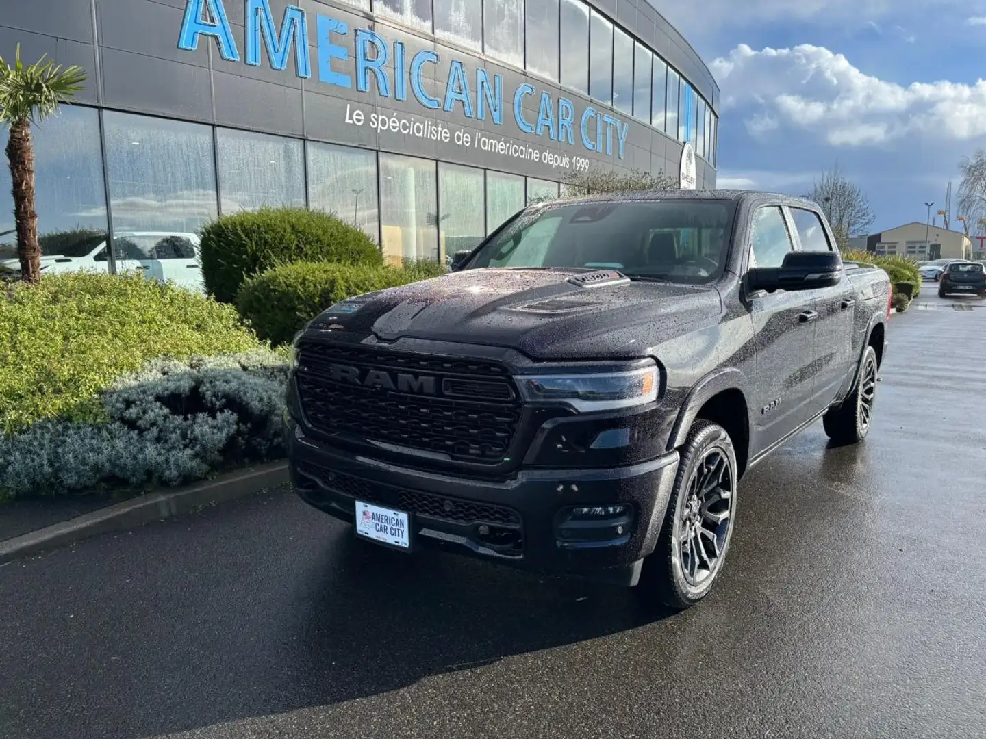 Dodge RAM 1500 CREW LIMITED NIGHT EDITION RAMBOX 2025 Noir - 1