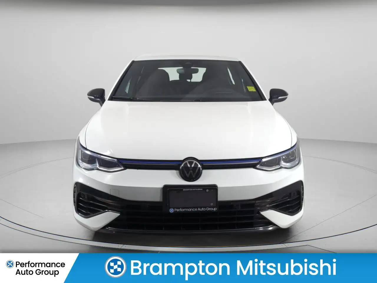 Volkswagen Golf R снимка Volkswagen Golf R