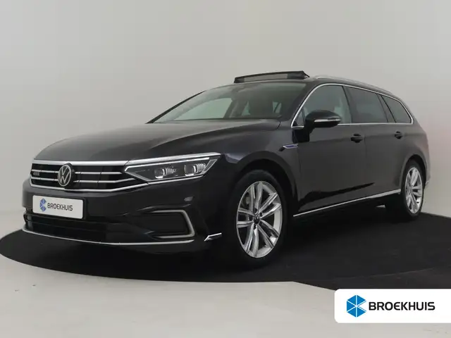 Volkswagen Passat Variant GTE Business 218pk | Trekhaak | Panorama dak | Dod