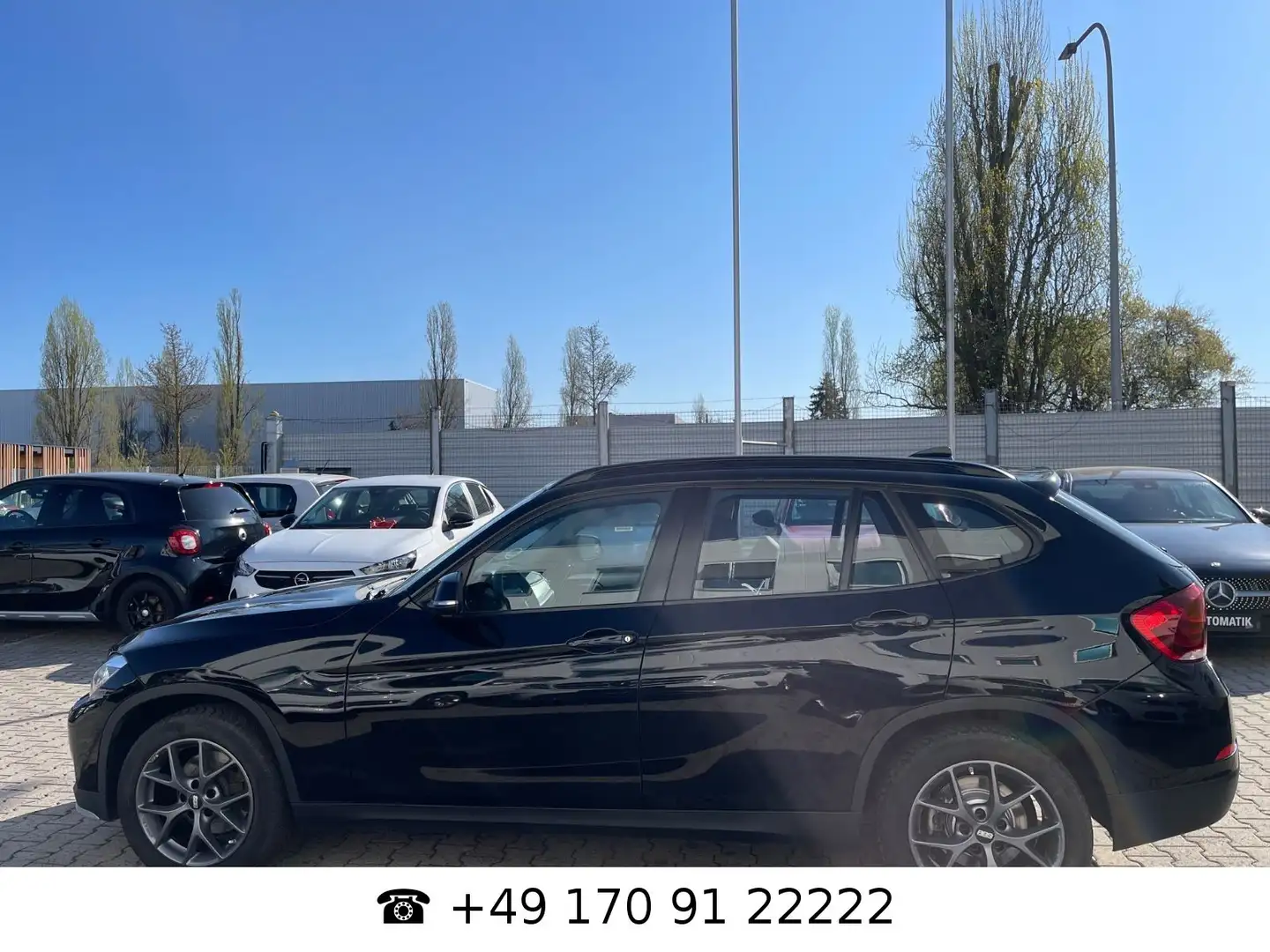BMW X1 Baureihe X1 18 d xDrive/Garantie*AHK*Aut Schwarz - 2