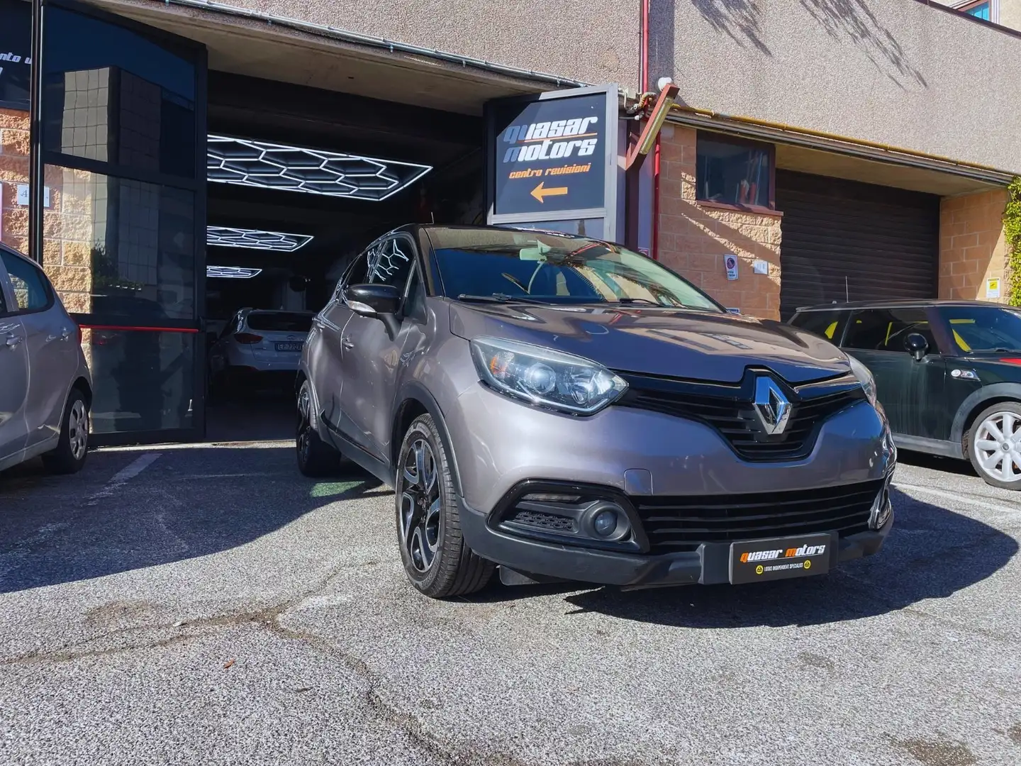 Renault Captur Captur I 2013 1.5 dci energy R-Link s Gris - 2