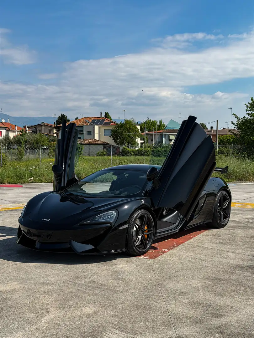 McLaren 540C Coupe - 1