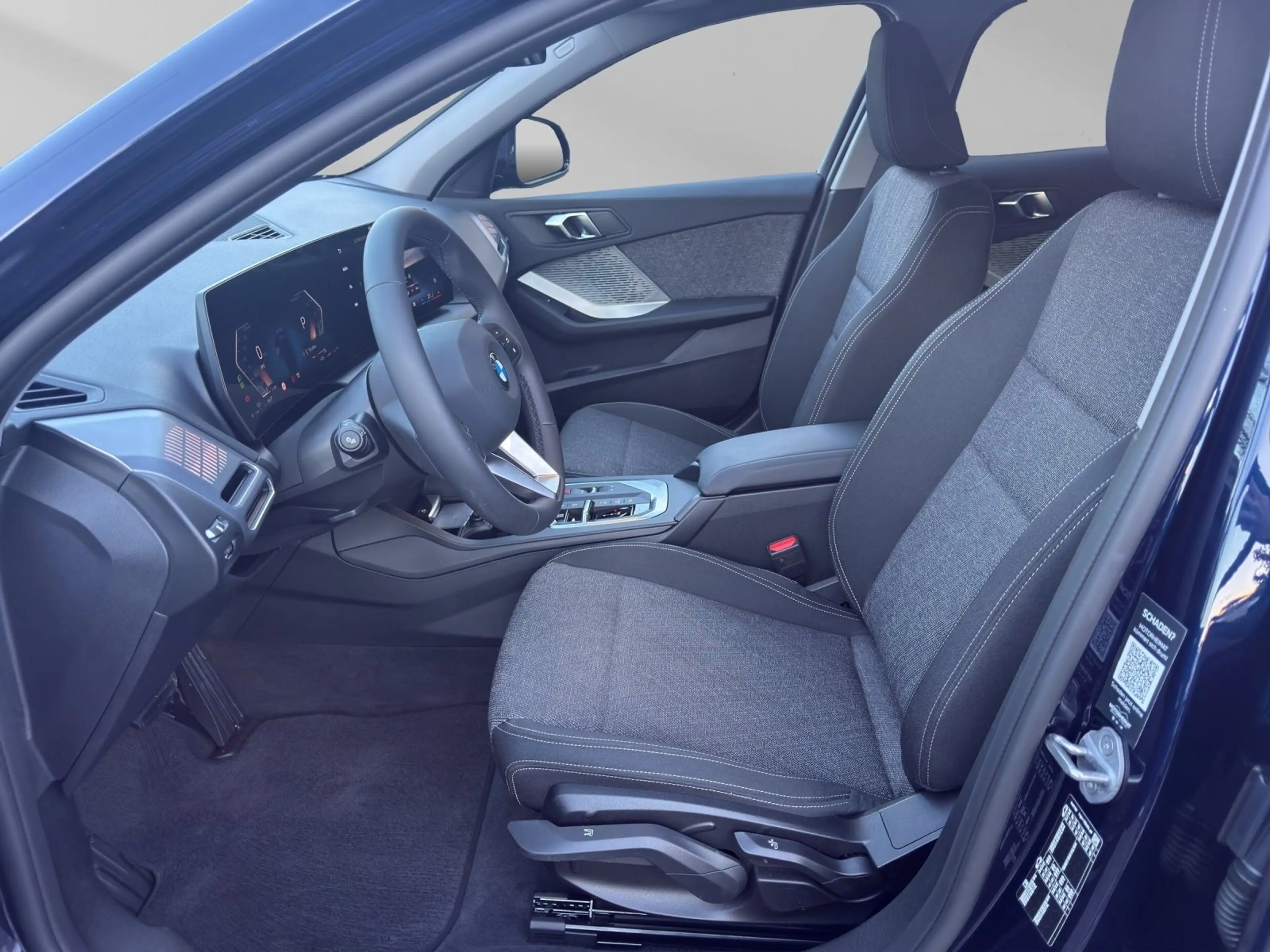 BMW 120 d Keyless Lenkhzg Premiumpaket — photo 11