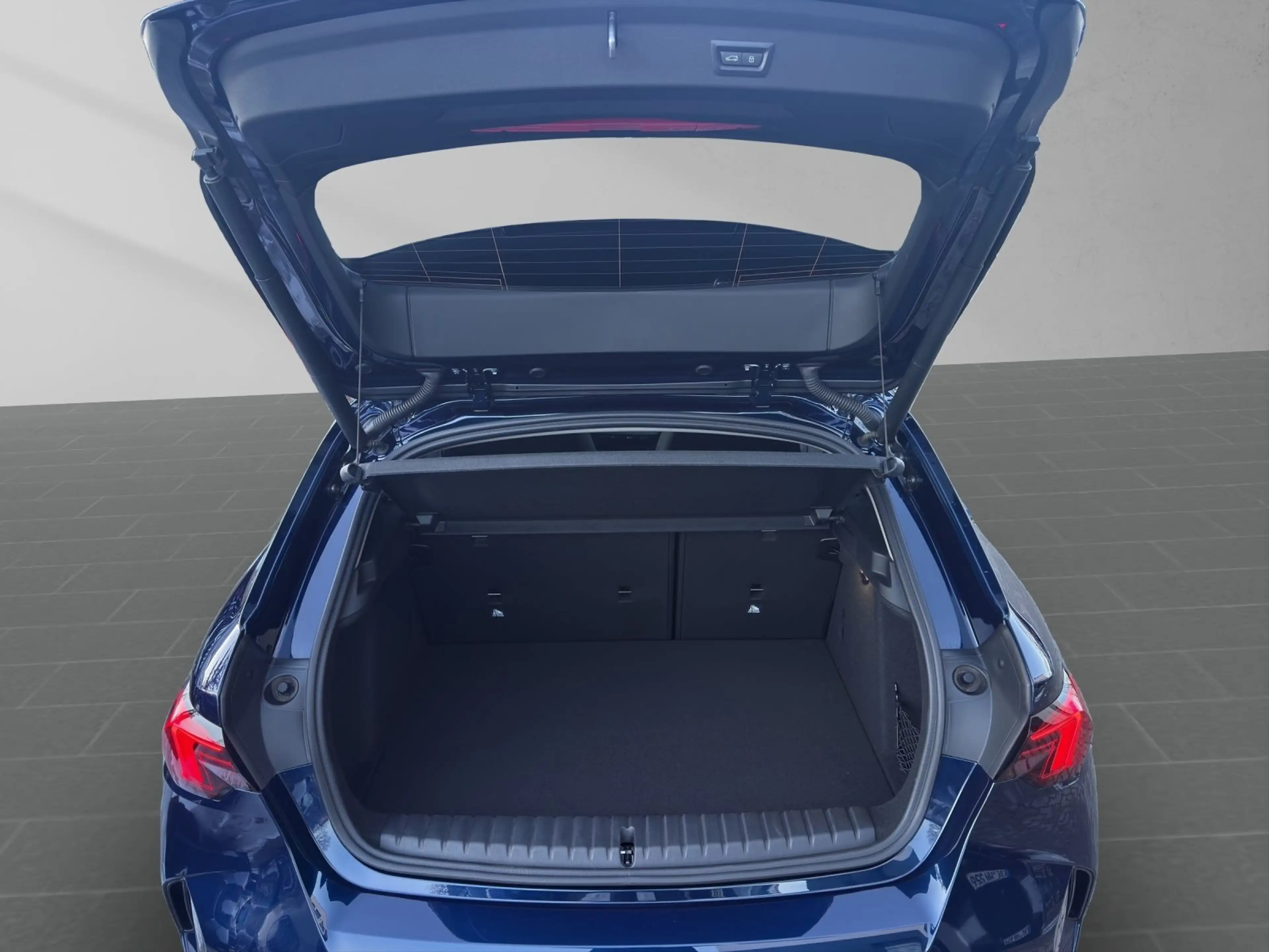BMW 120 d Keyless Lenkhzg Premiumpaket — photo 14