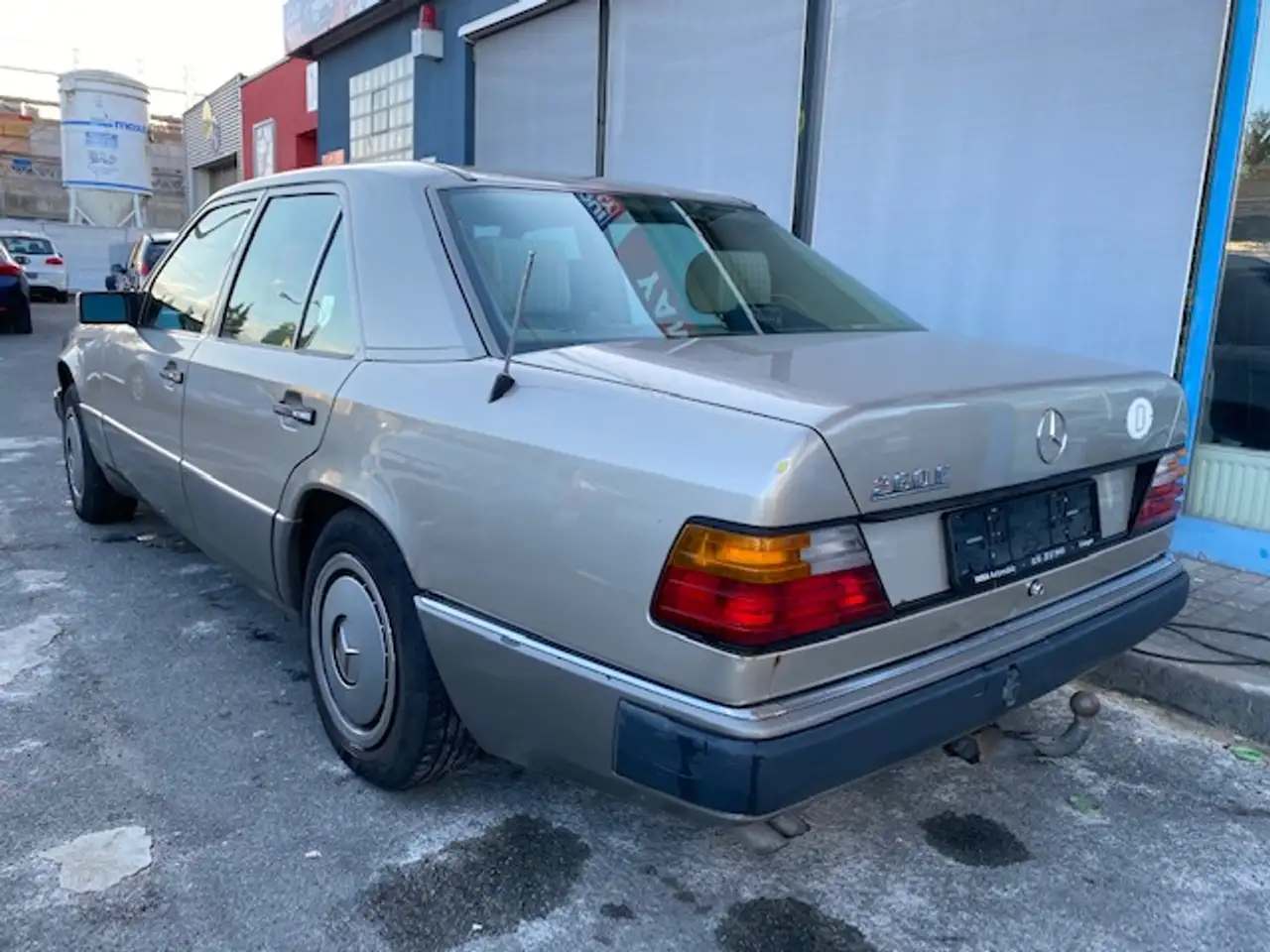Mercedes-Benz 260 124, foto 5