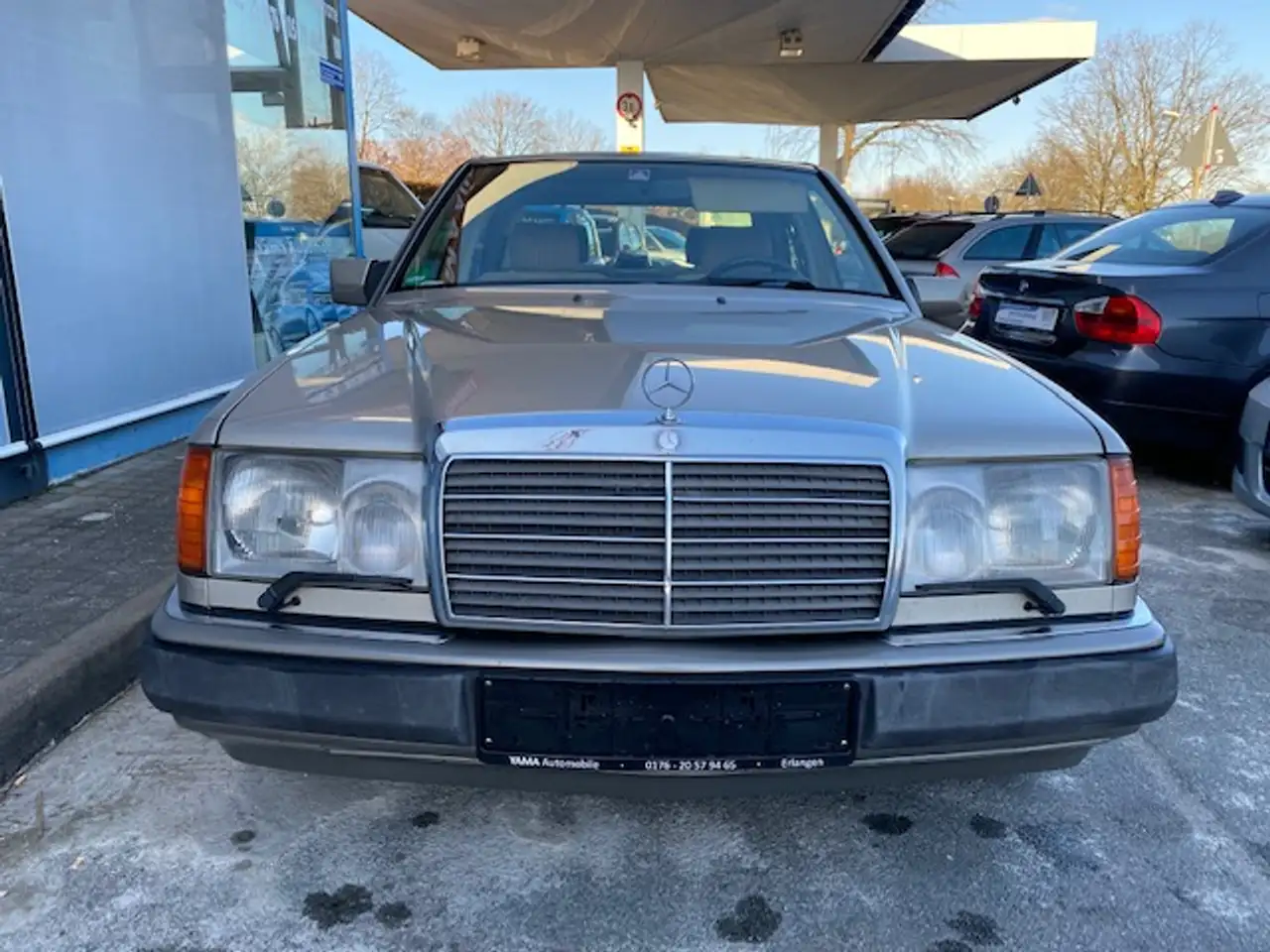 Mercedes-Benz 260 124, foto 3