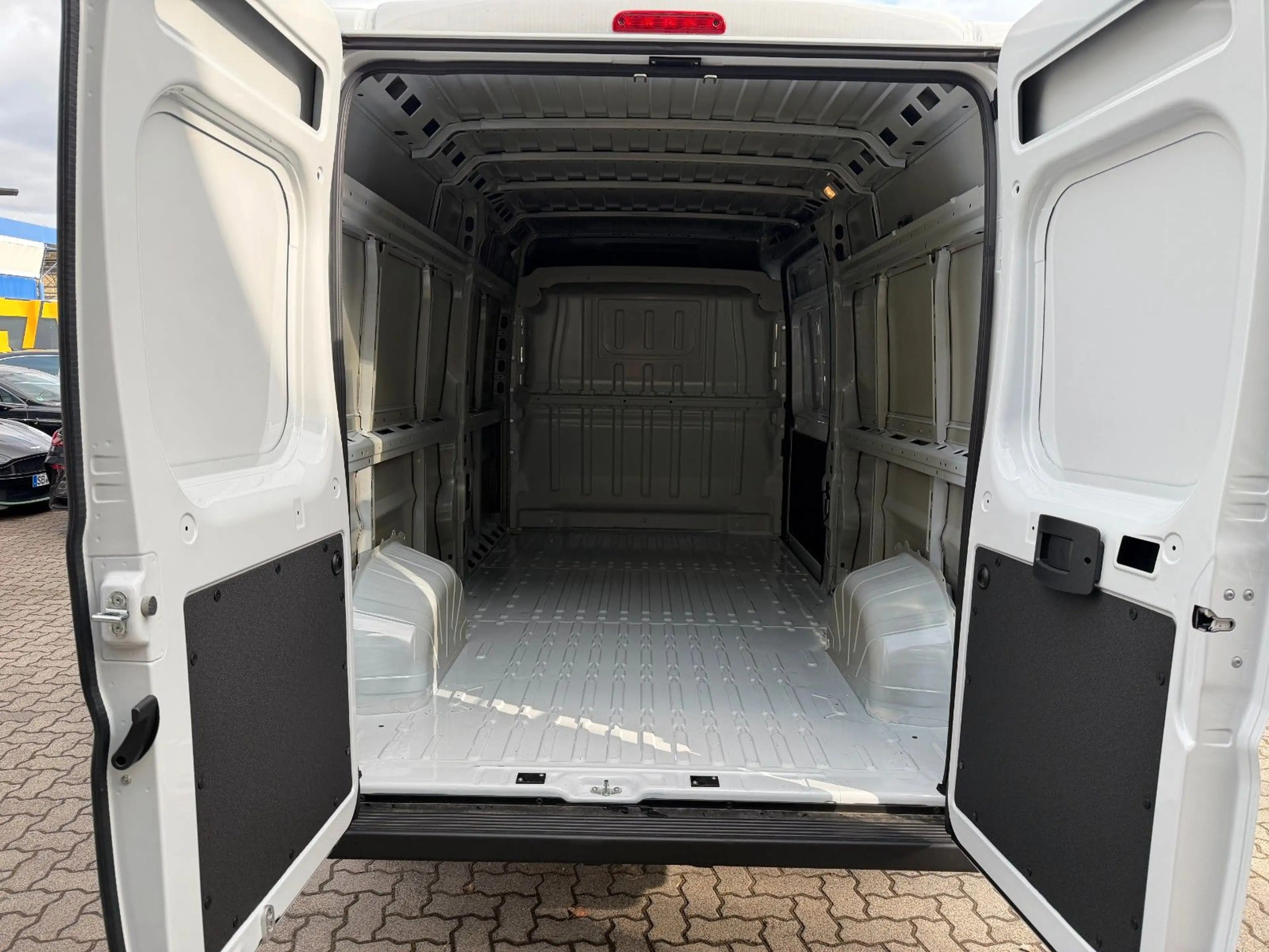 Citroen Jumper Hochraum L3H2 Facelift — photo 12