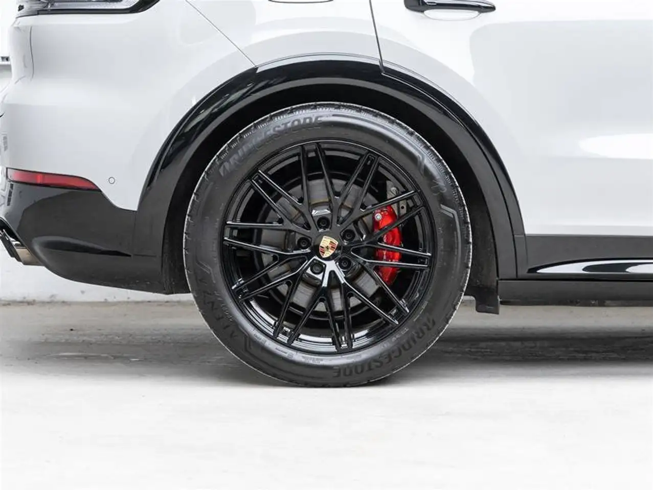 Porsche Cayenne снимка Porsche Cayenne
