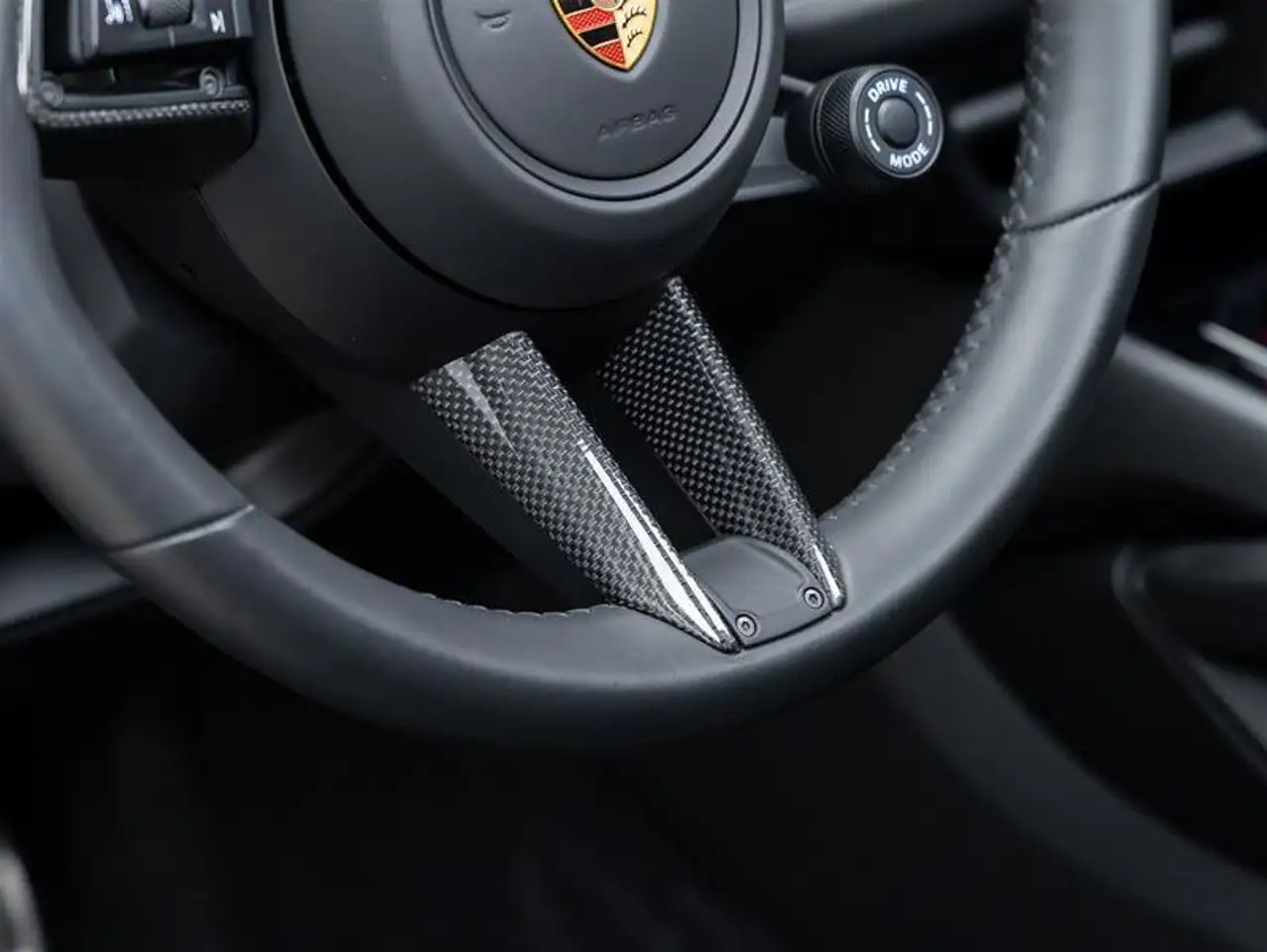 Porsche Cayenne снимка Porsche Cayenne