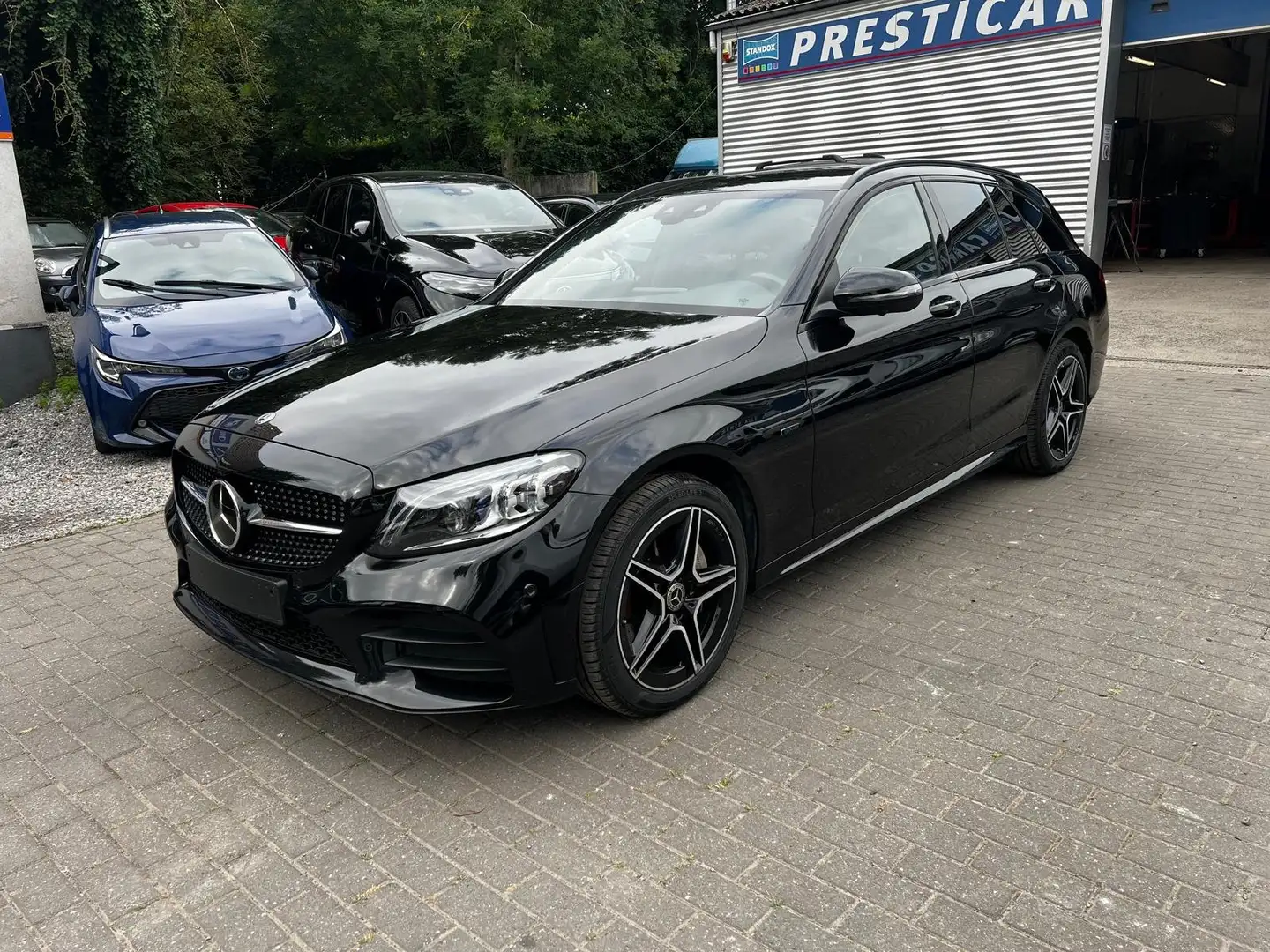 Mercedes-Benz C 300 C 300 e PHEV T 9G-TRONIC AMG Line Zwart - 1