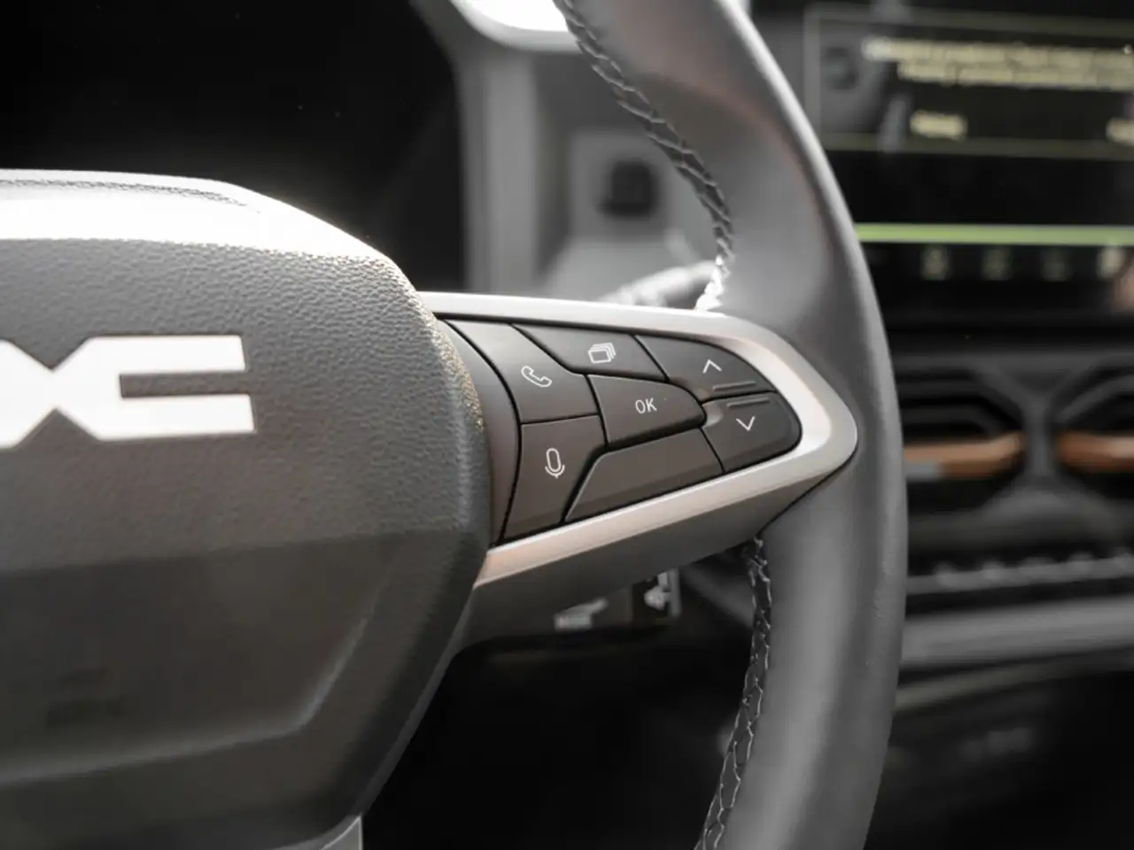 Dacia Bigster Hybrid 155 Extreme El. Panodach Navi El. Heckklapp, миниатюра 18