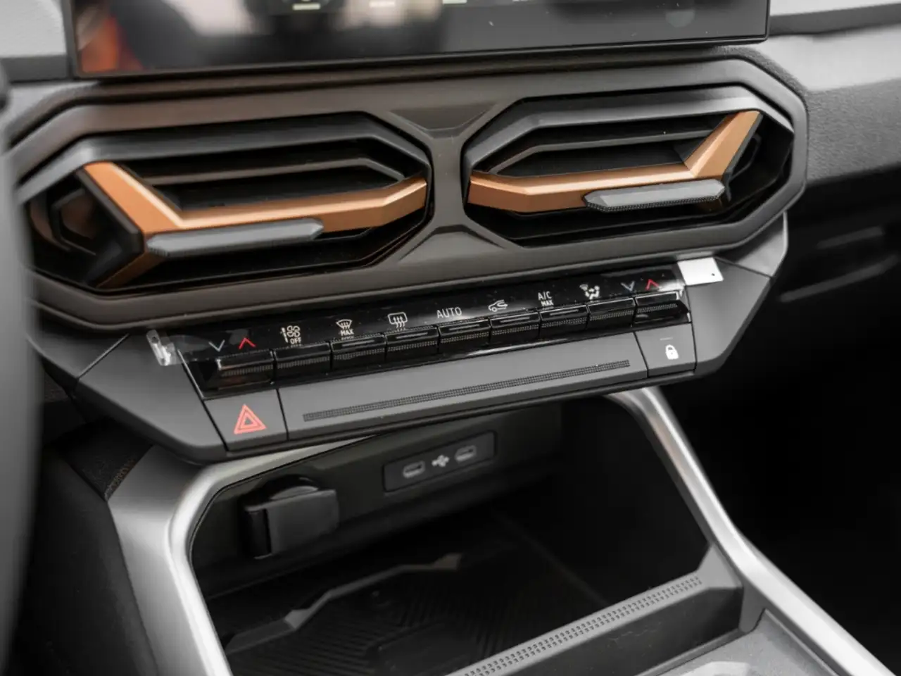 Dacia Bigster Hybrid 155 Extreme El. Panodach Navi El. Heckklapp, миниатюра 21