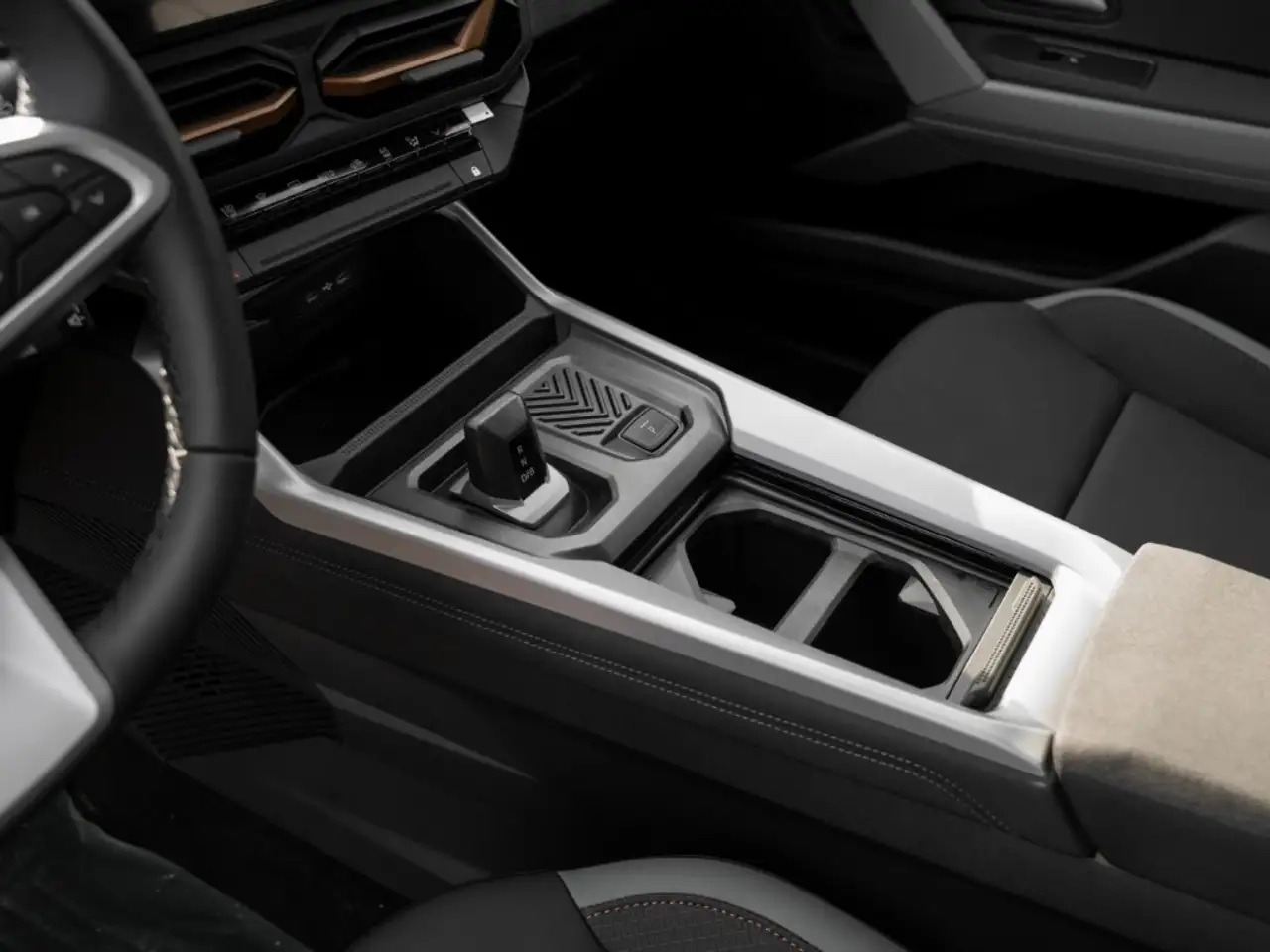 Dacia Bigster Hybrid 155 Extreme El. Panodach Navi El. Heckklapp, миниатюра 16