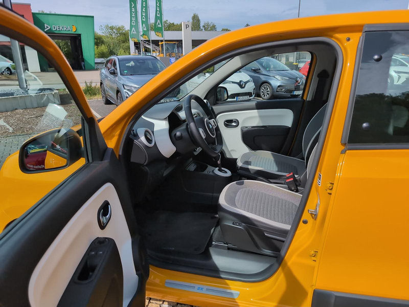 Renault Twingo Zen Electric — photo 12