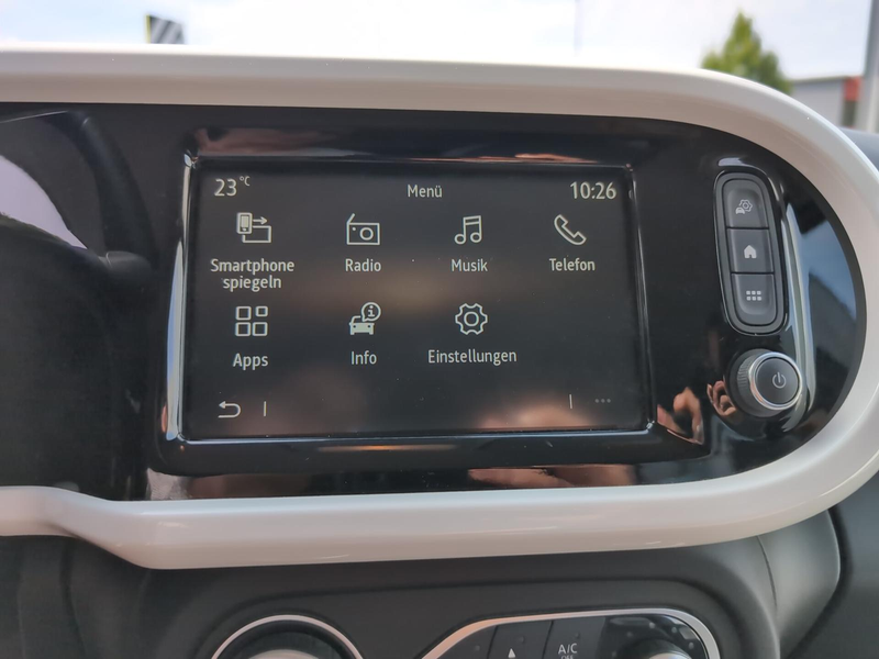 Renault Twingo Zen Electric — photo 15