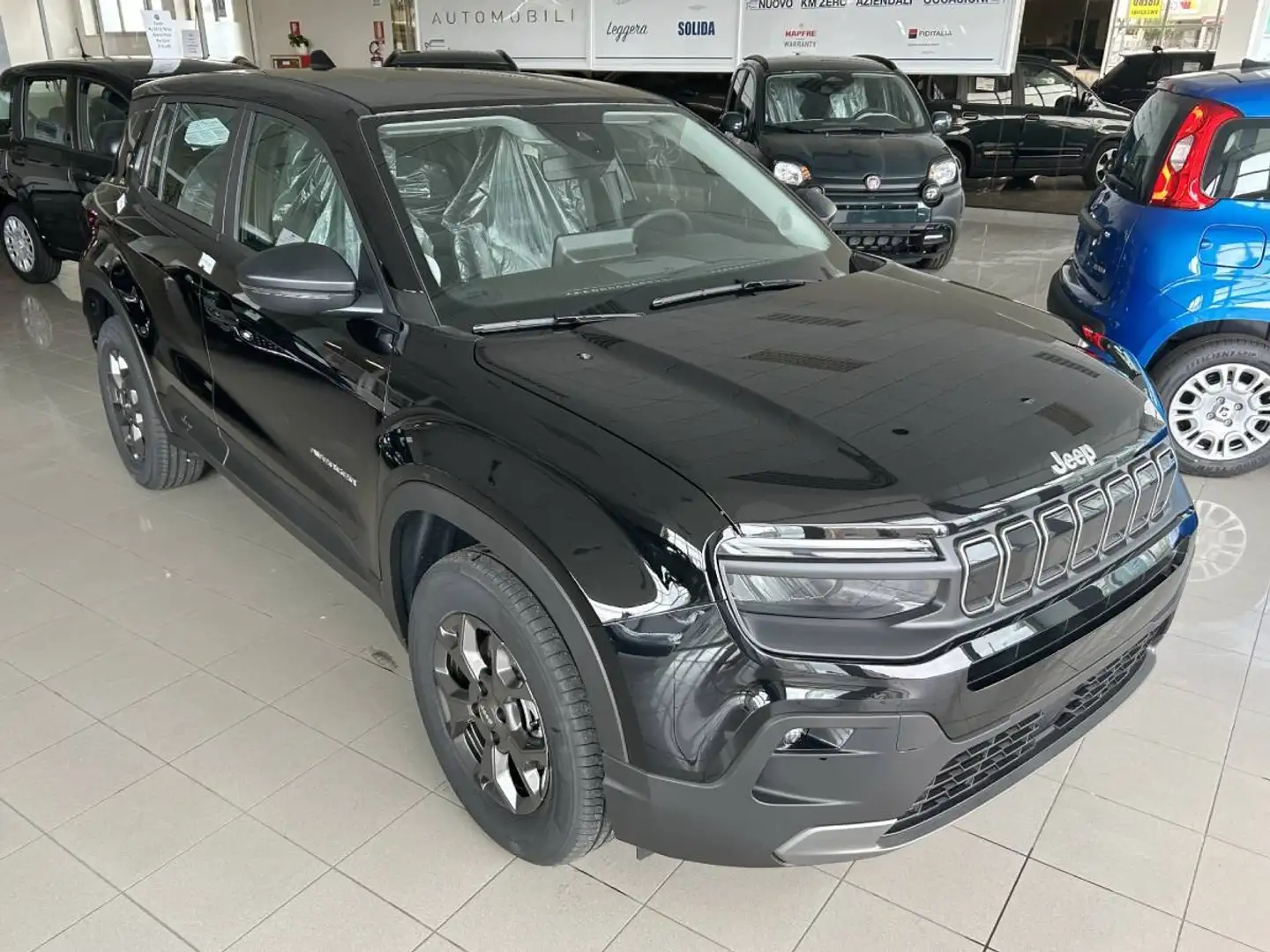 Jeep Avenger 1.2 turbo e-hybrid mhev Longitude fwd 110cv edct6 Negro - 1