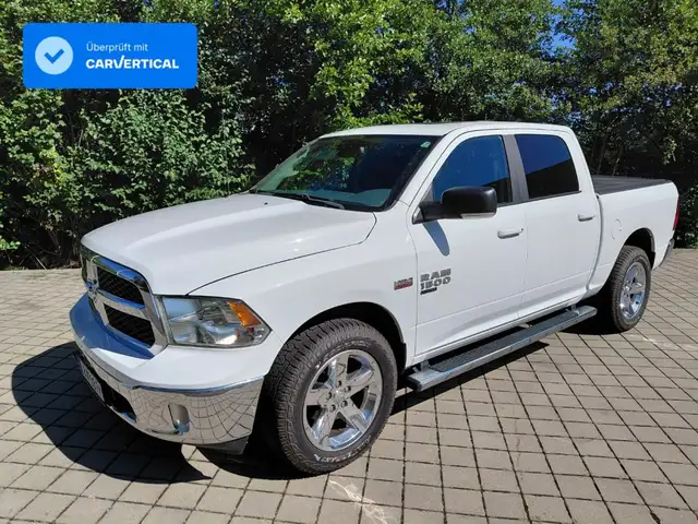 RAM 1500 Ram 1500 Classic SLT Crew Cab 5'7''-Bed 4x4