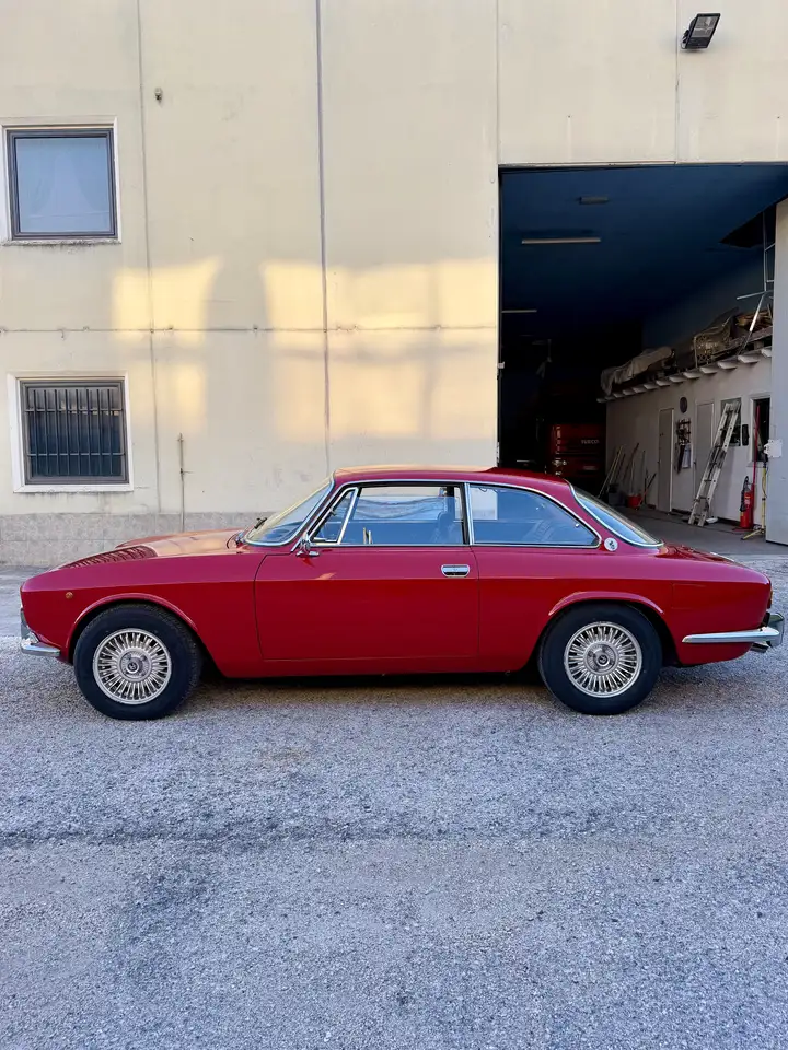 Alfa Romeo GT 2000 Veloce, foto 9