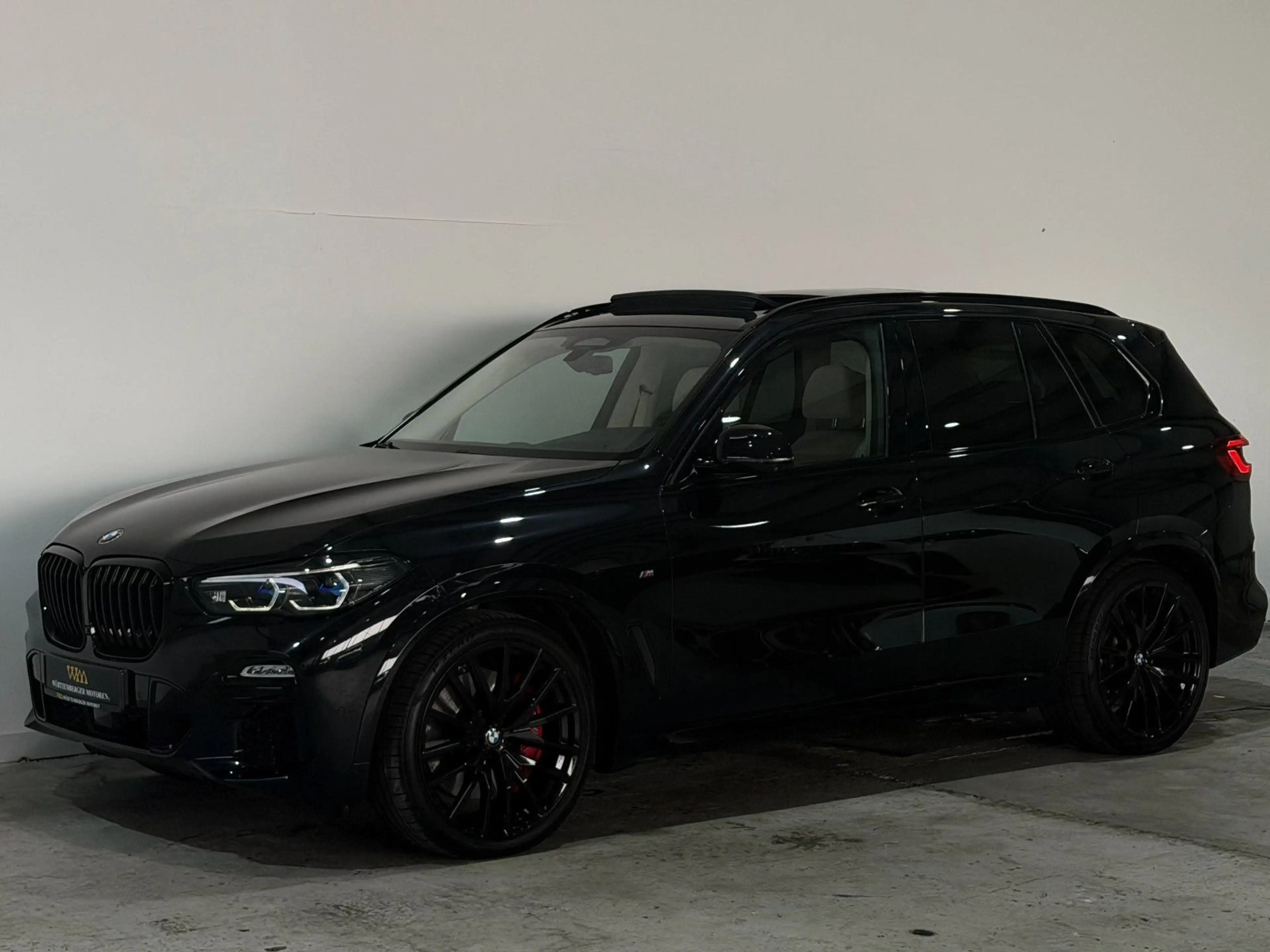 BMW X5 M50i Individual *PANO-SKY*STHZG*B&W*LUFT* — photo 13