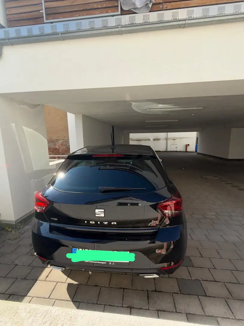 SEAT Ibiza FR Schwarz - 2