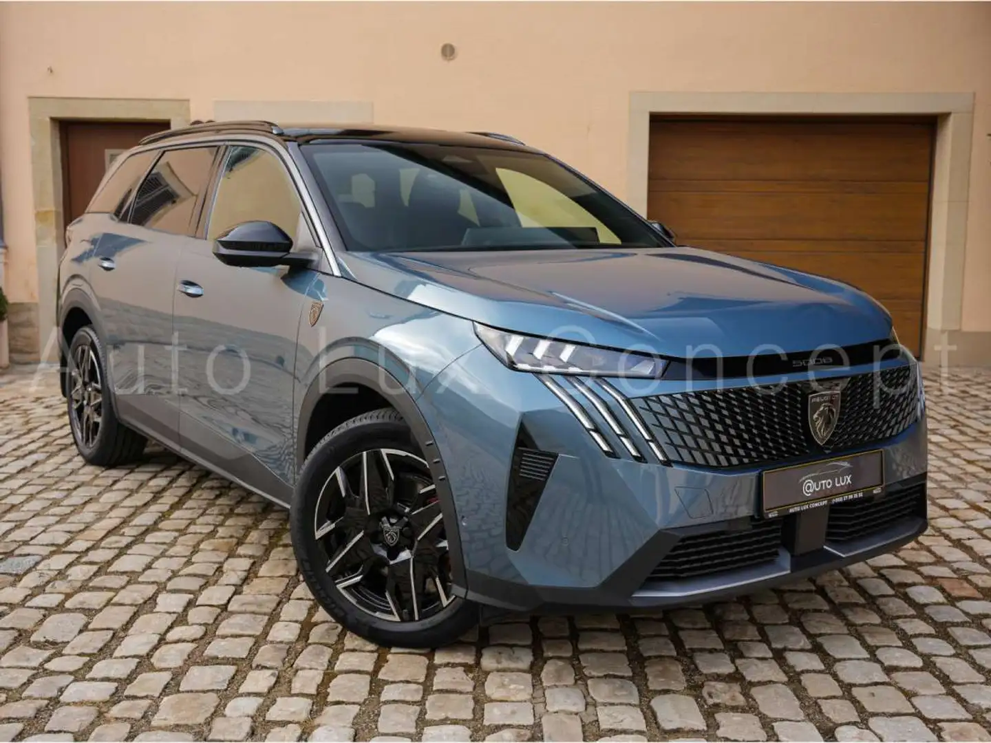 Peugeot 5008 Hybrid 145 e-DCS6 GT Exclusive/Nappa/Massage/360 Bleu - 2