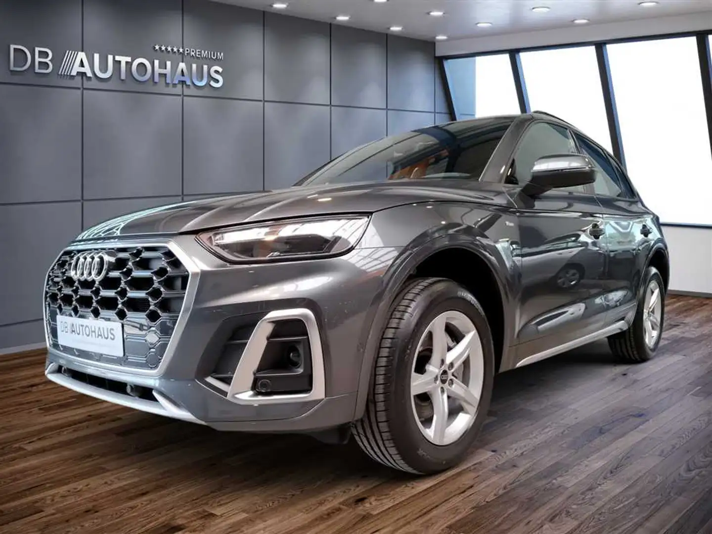 Audi Q5 S line 40 2.0 TDI quattro S-tronic Grau - 1