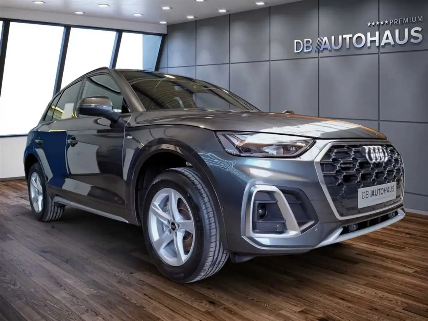 Audi Q5 S line 40 2.0 TDI quattro S-tronic Grau - 2