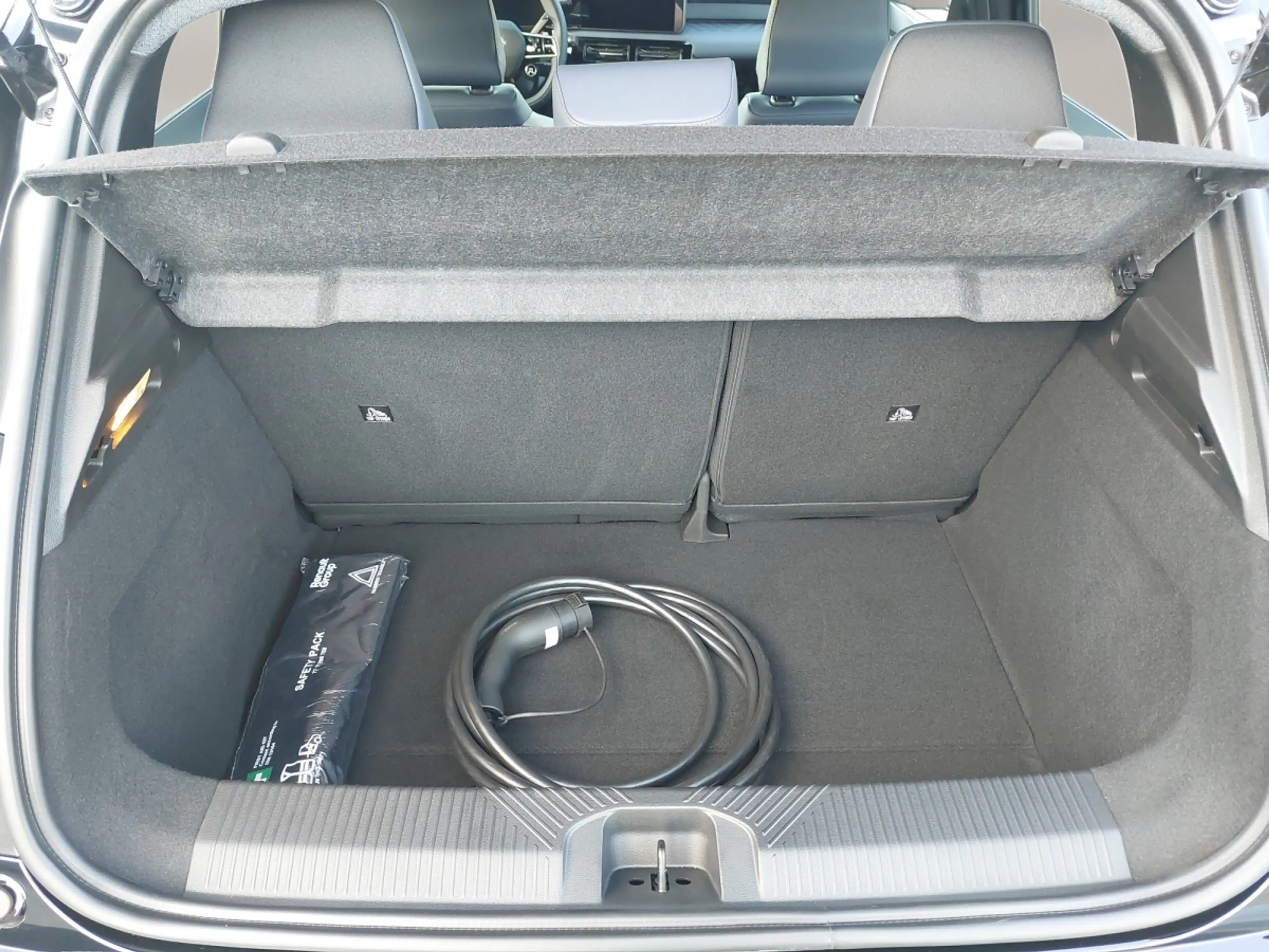 Nissan Micra Evolve 52 kWh — photo 12