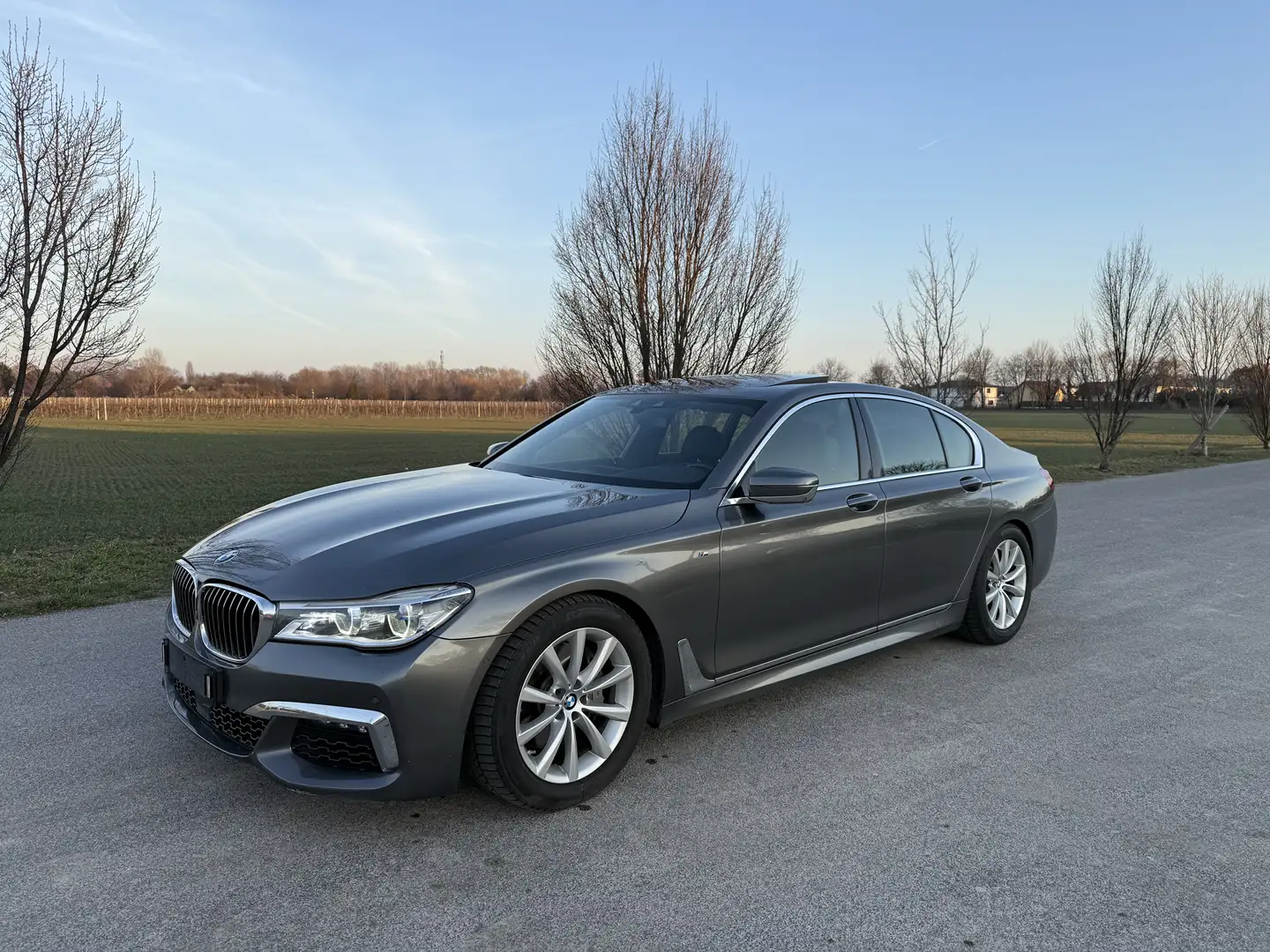 BMW 740 740Ld xDrive Aut. - 1