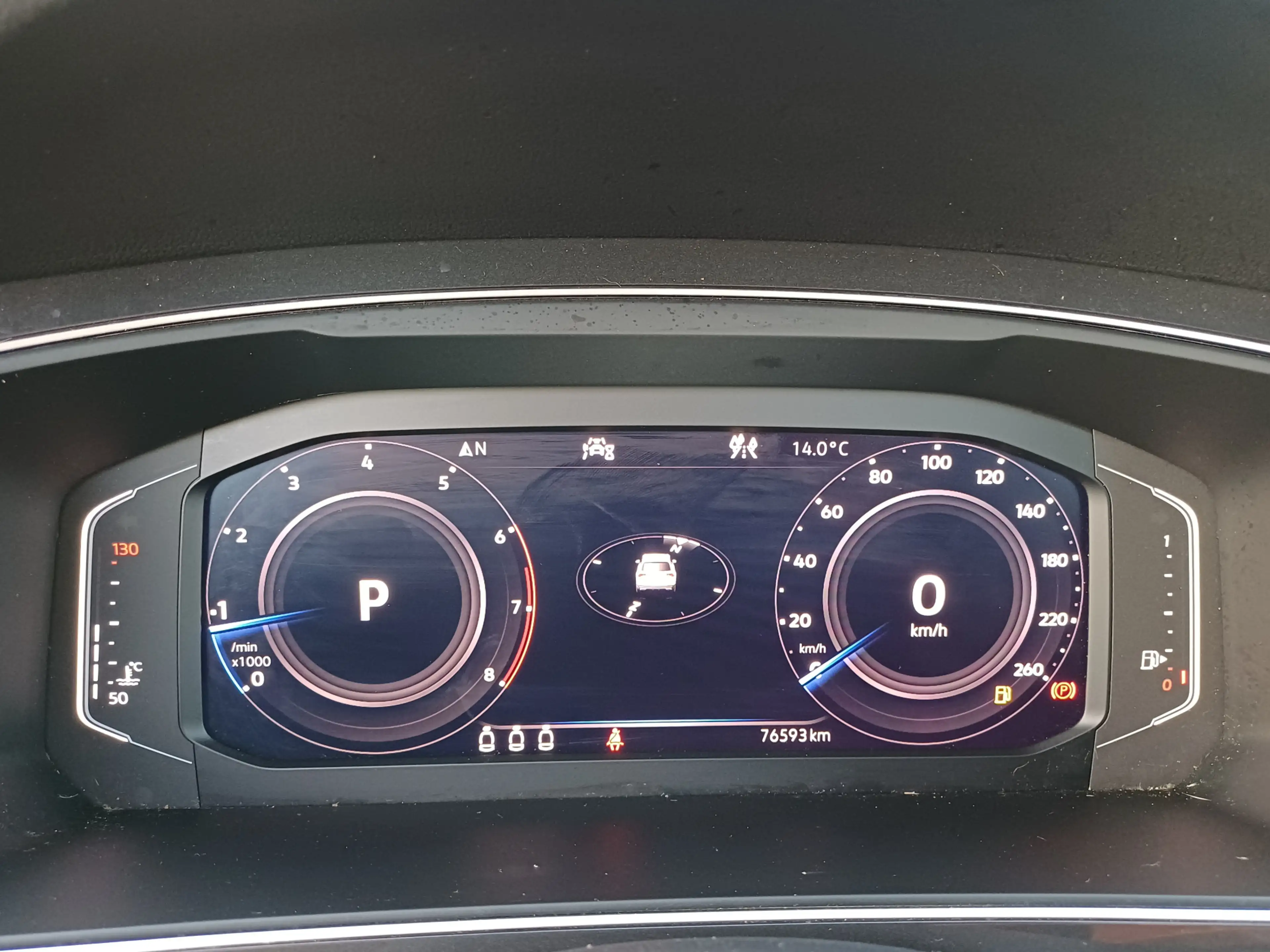 Volkswagen Tiguan 2.0 4Motion Highline Business R /Pano/Carplay/360 — photo 47