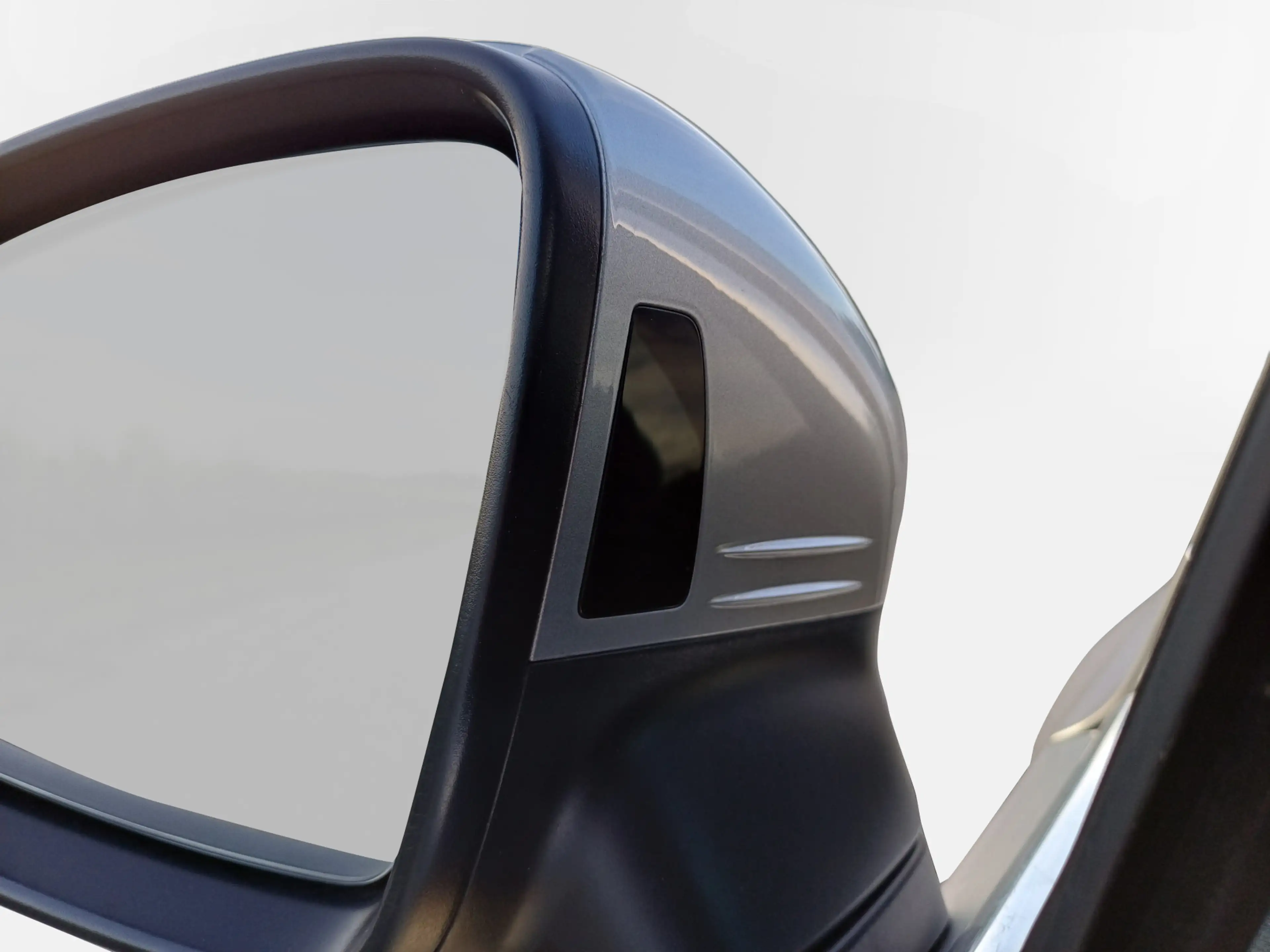 Volkswagen Tiguan 2.0 4Motion Highline Business R /Pano/Carplay/360 — photo 46