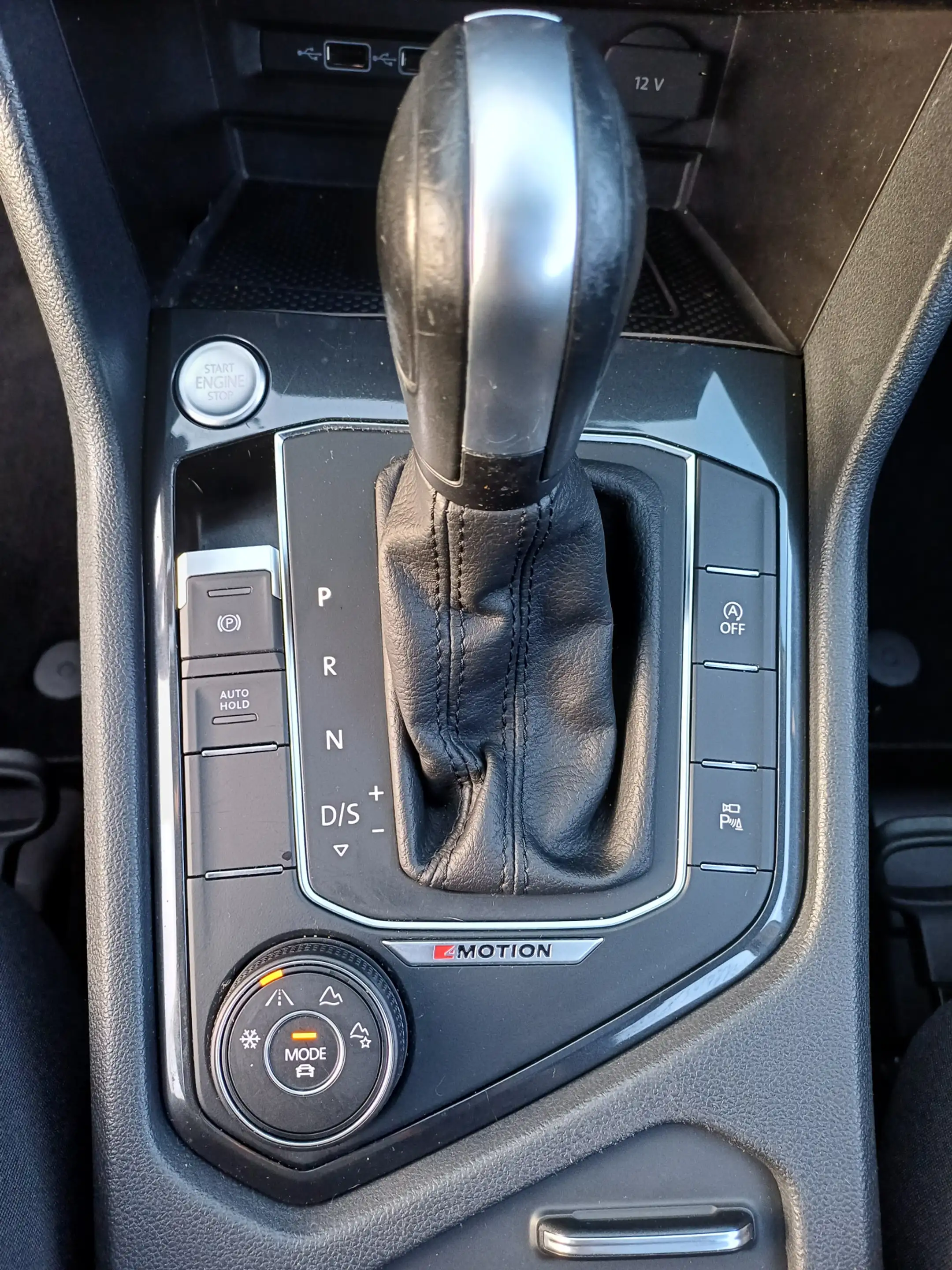 Volkswagen Tiguan 2.0 4Motion Highline Business R /Pano/Carplay/360 — photo 36
