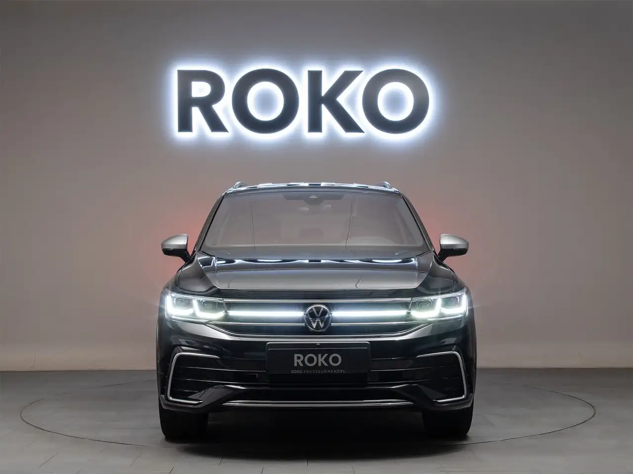 2023 Volkswagen Tiguan Allspace R-Line Matrix HuD Apps H&K 360°, photograph 2