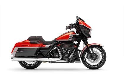 Harley-Davidson Street Glide FLHXSE CVO 121 / STREETGLIDE