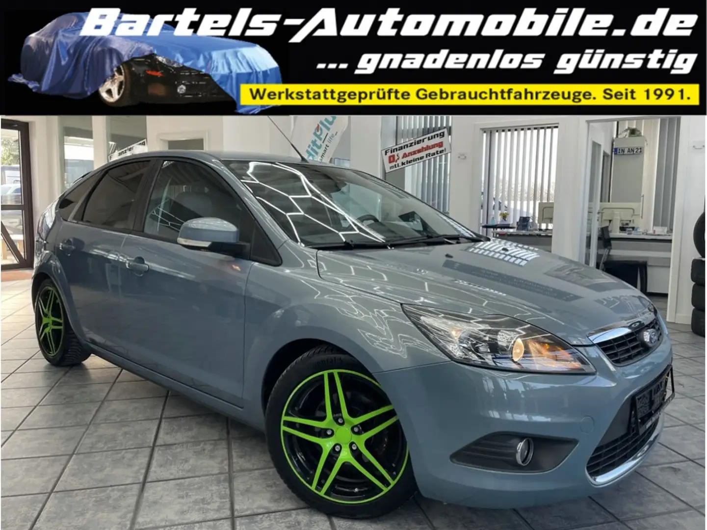 Ford Focus 1.6 Titanium, Leder, Bluetooth Grau - 1