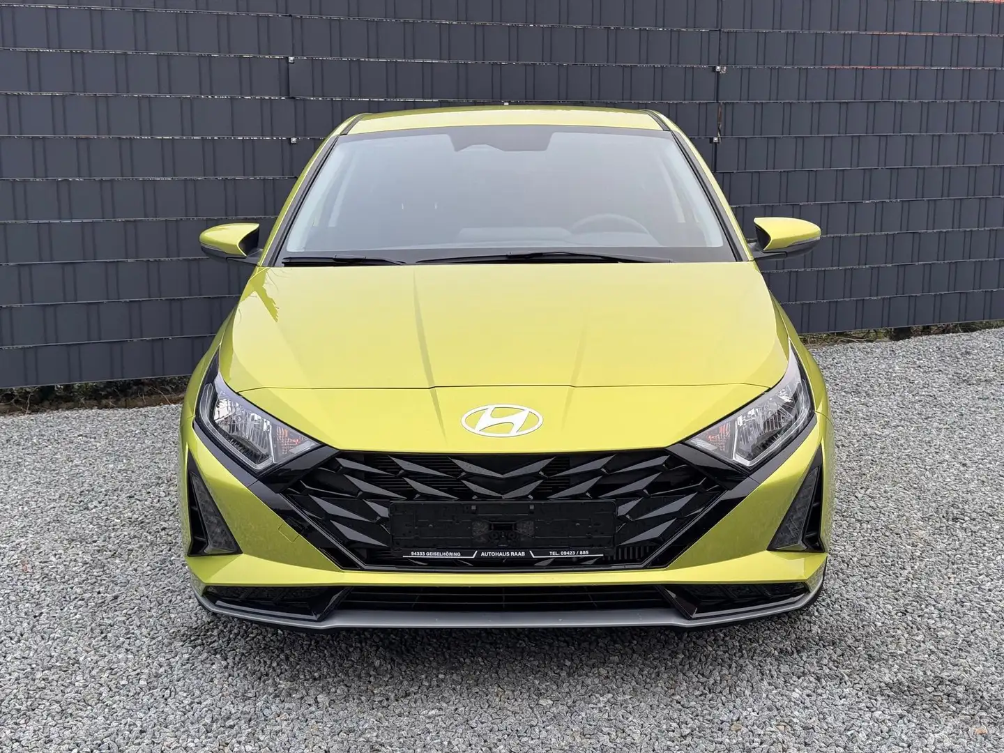 Hyundai i20 Family 66 kW (90 PS), Schaltgetriebe Gelb - 2