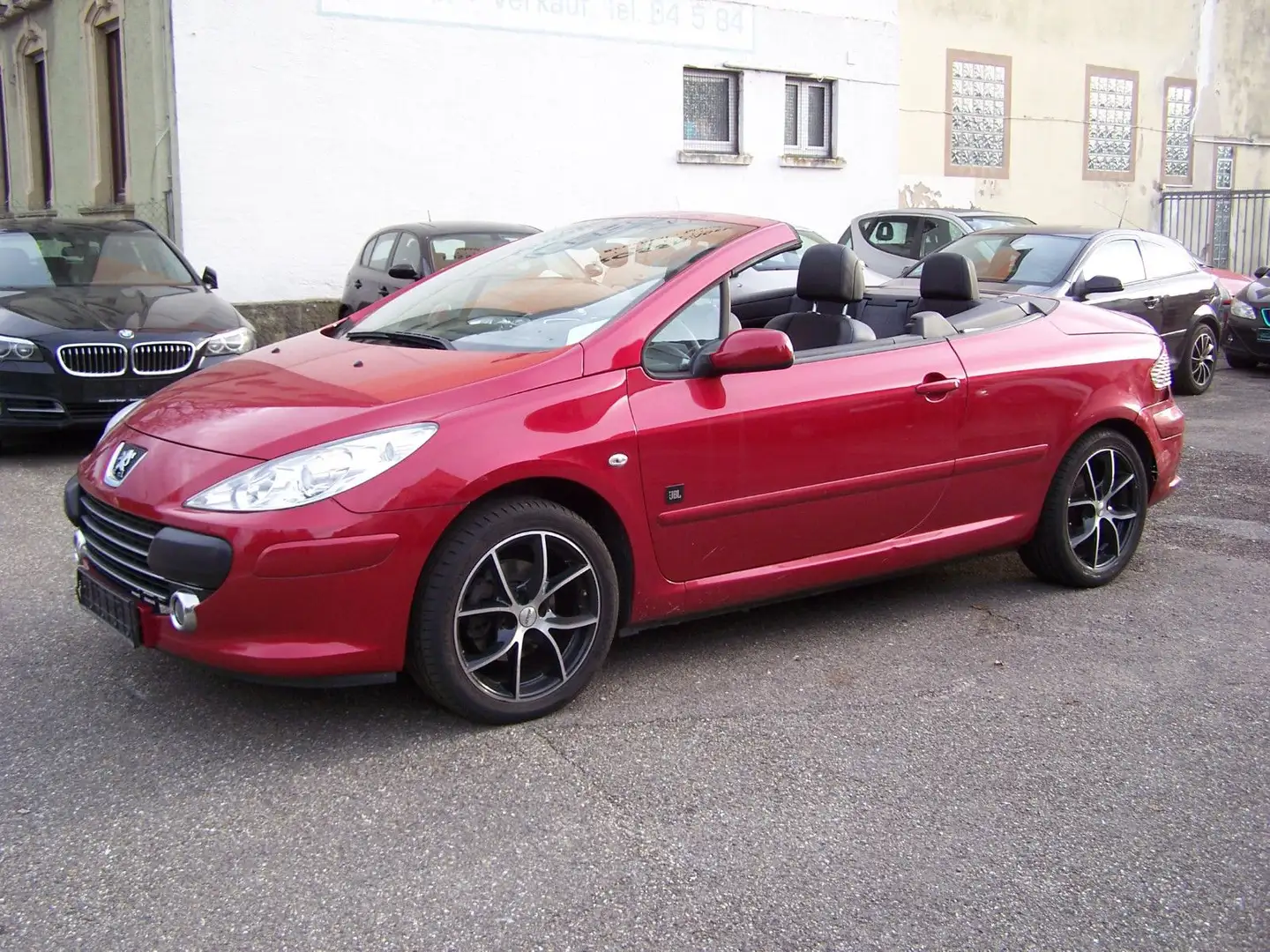 Peugeot 307 Cabrio in Rot gebraucht in Bruchsal für € 3.750,-