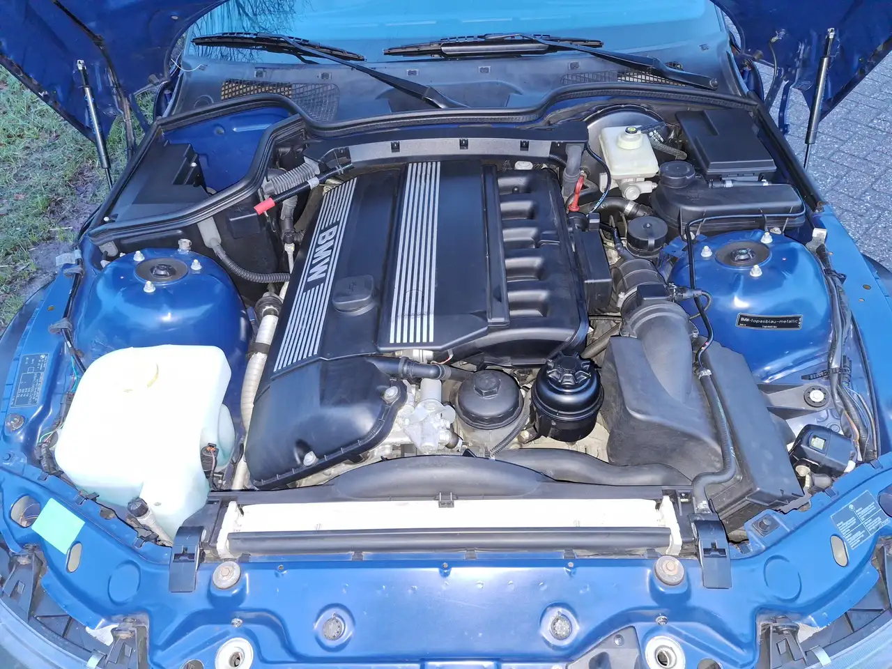 BMW Z3 2.0i S Widebody 6 cyl. topas blue 98000km like new, foto 9