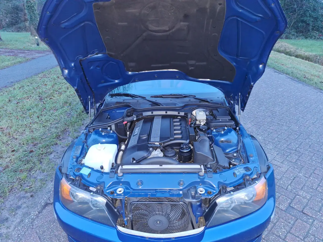 BMW Z3 2.0i S Widebody 6 cyl. topas blue 98000km like new, foto 8
