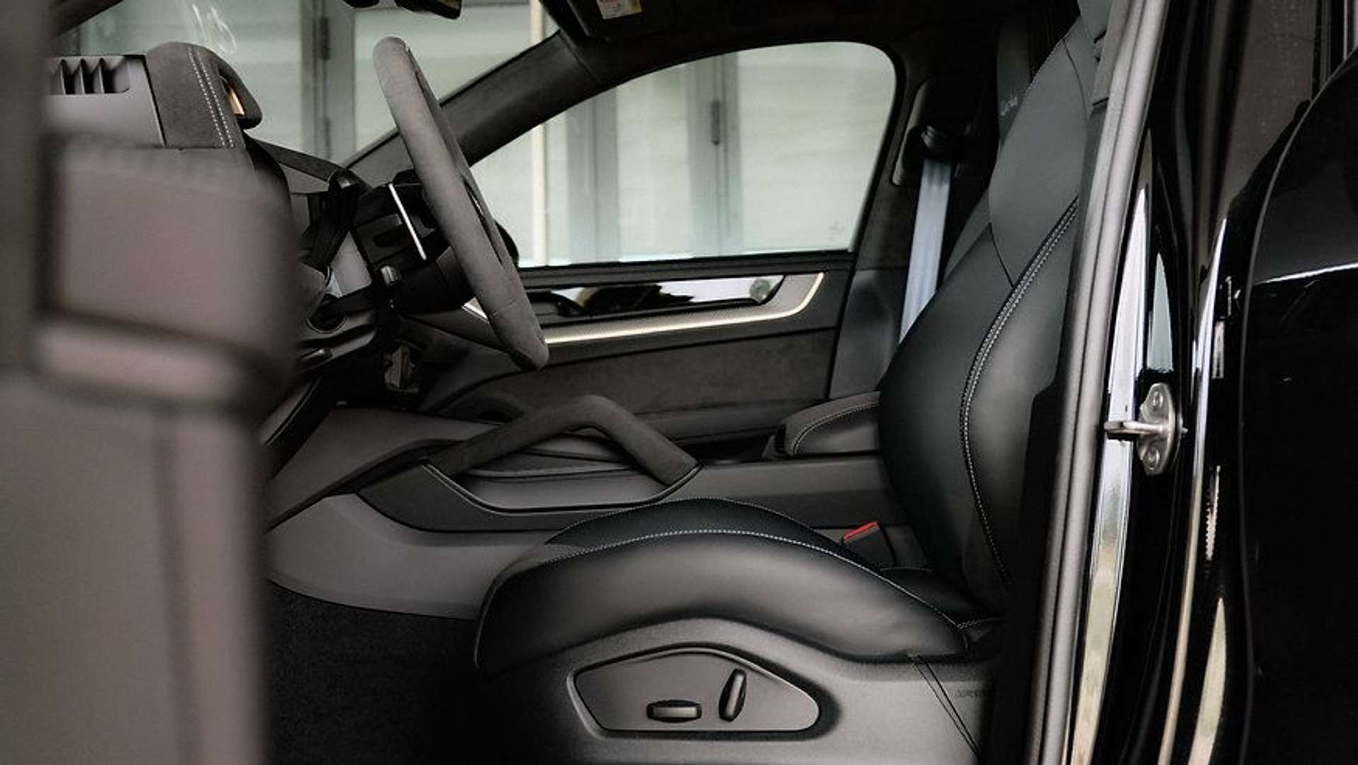 Porsche Cayenne Turbo -  - Joinsteer - #3