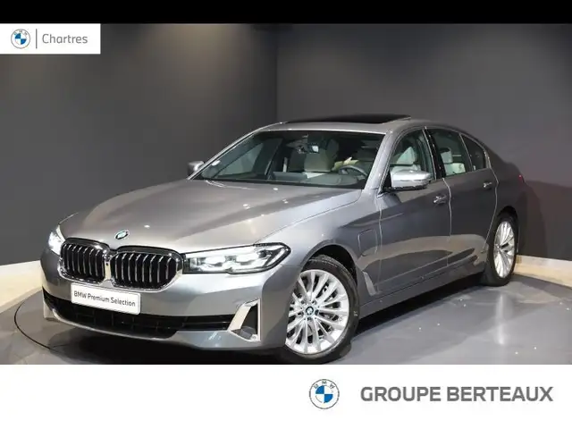 BMW 545 545eA xDrive 394ch Luxury Steptronic