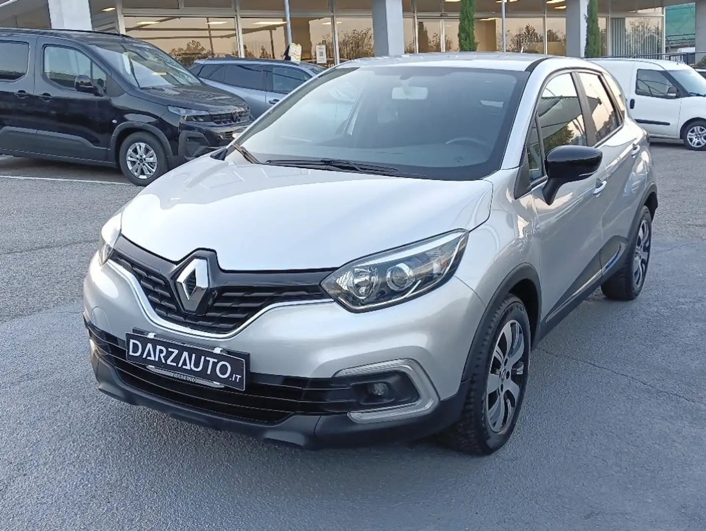 Renault Captur Autocarro dCi 8V 90 CV Business N1 4 Posti Gris - 1