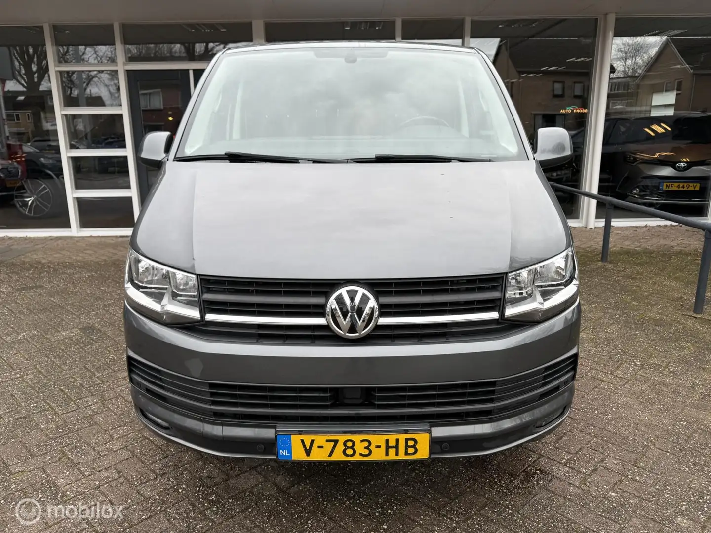 Volkswagen Transporter 2.0 TDI L1H1 Comfortline MARGE! Navi, 2x schuif, L Grijs - 2
