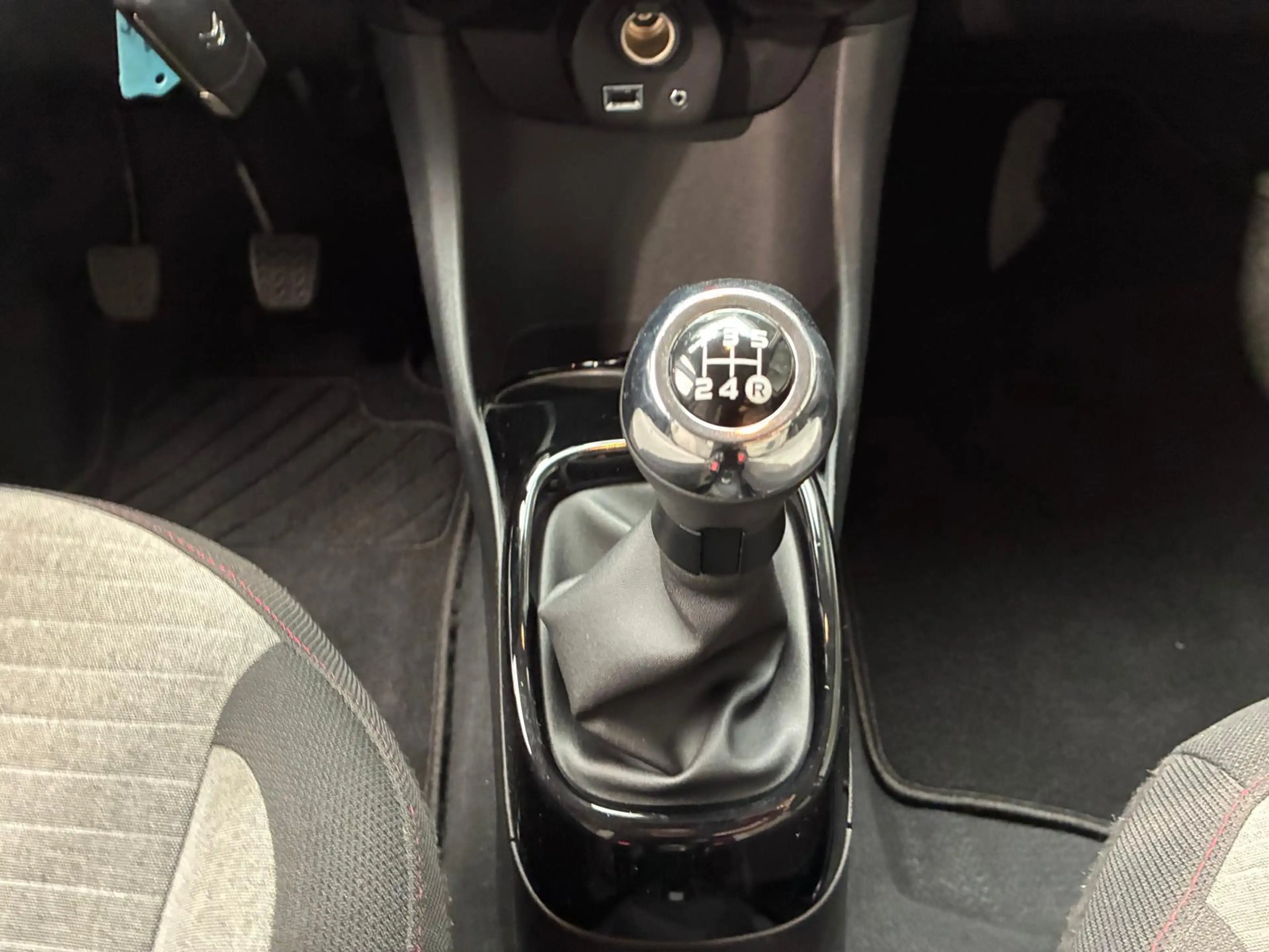 Citroen C1 1.0 e-VTi Shine | Airco | Camera | Lichtmetalen ve — photo 15