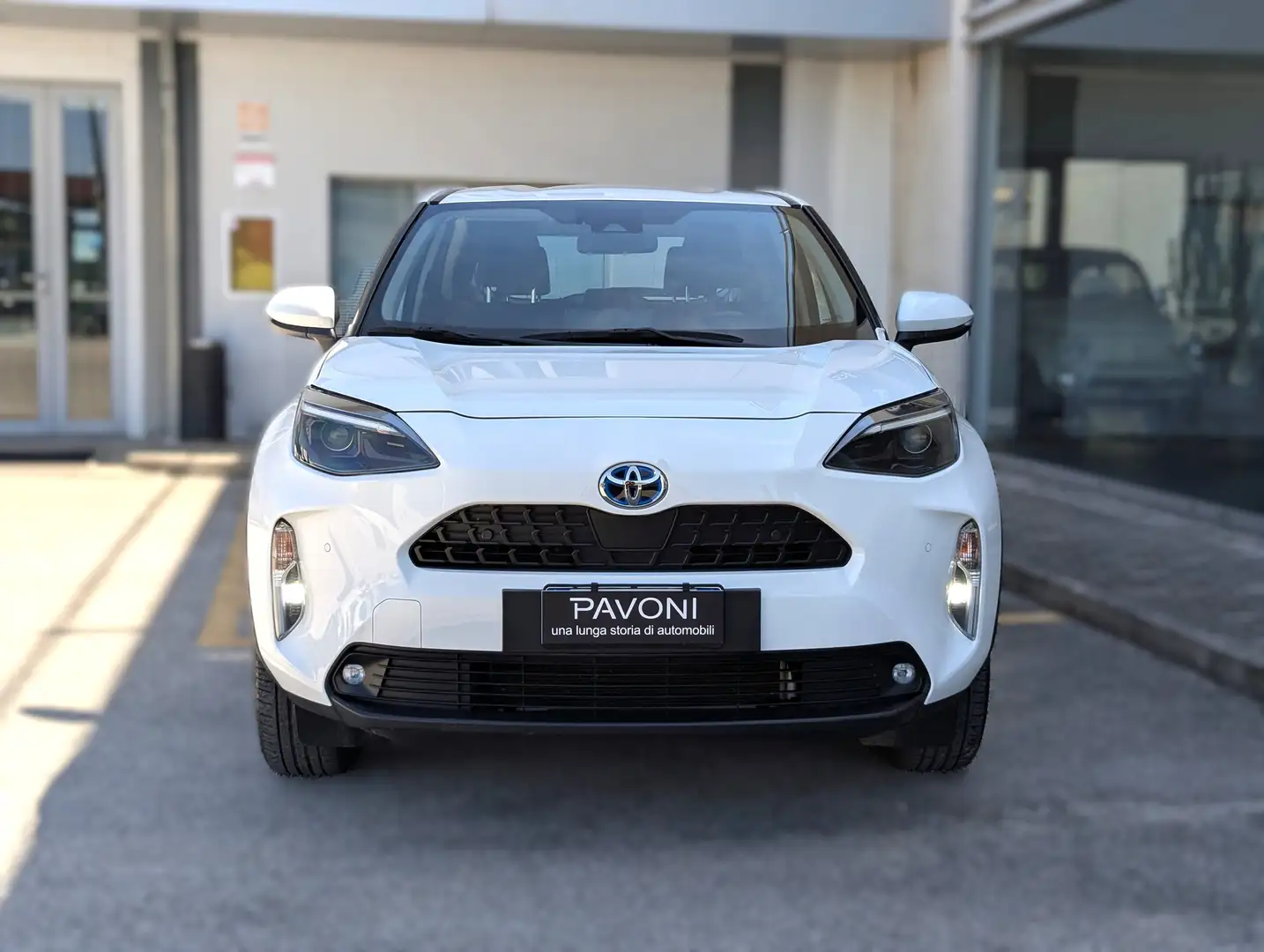 Toyota Yaris Yaris Cross 1.5h Business FWD 116cv E-CVT Blanc - 1