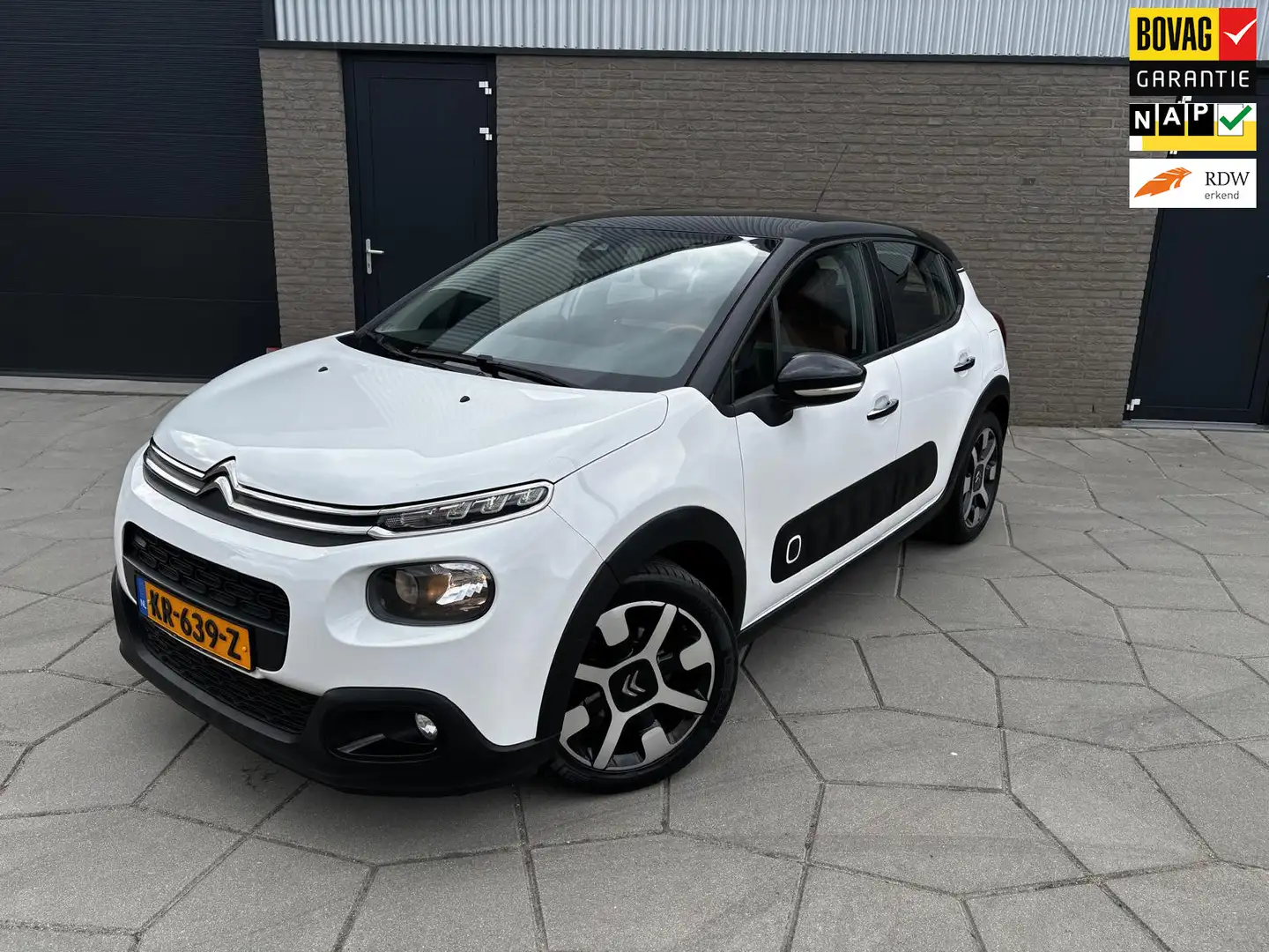 Citroen C3 1.2 PureTech S&S Shine| Frisse C3 vlotte Oranje ac Wit - 1